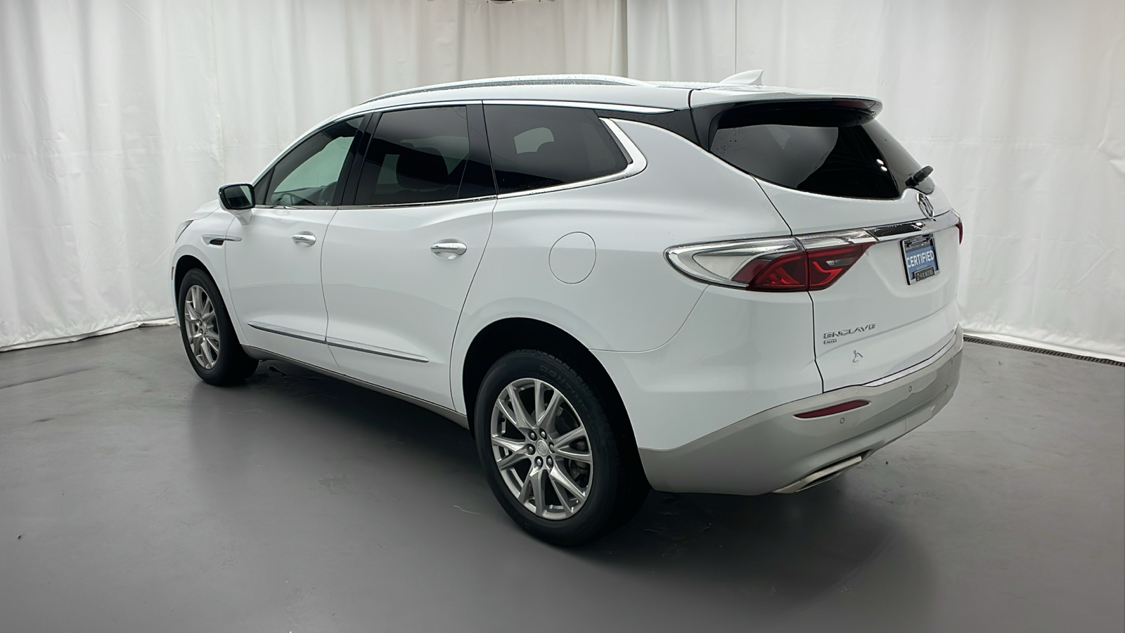 2022 Buick Enclave Essence 4