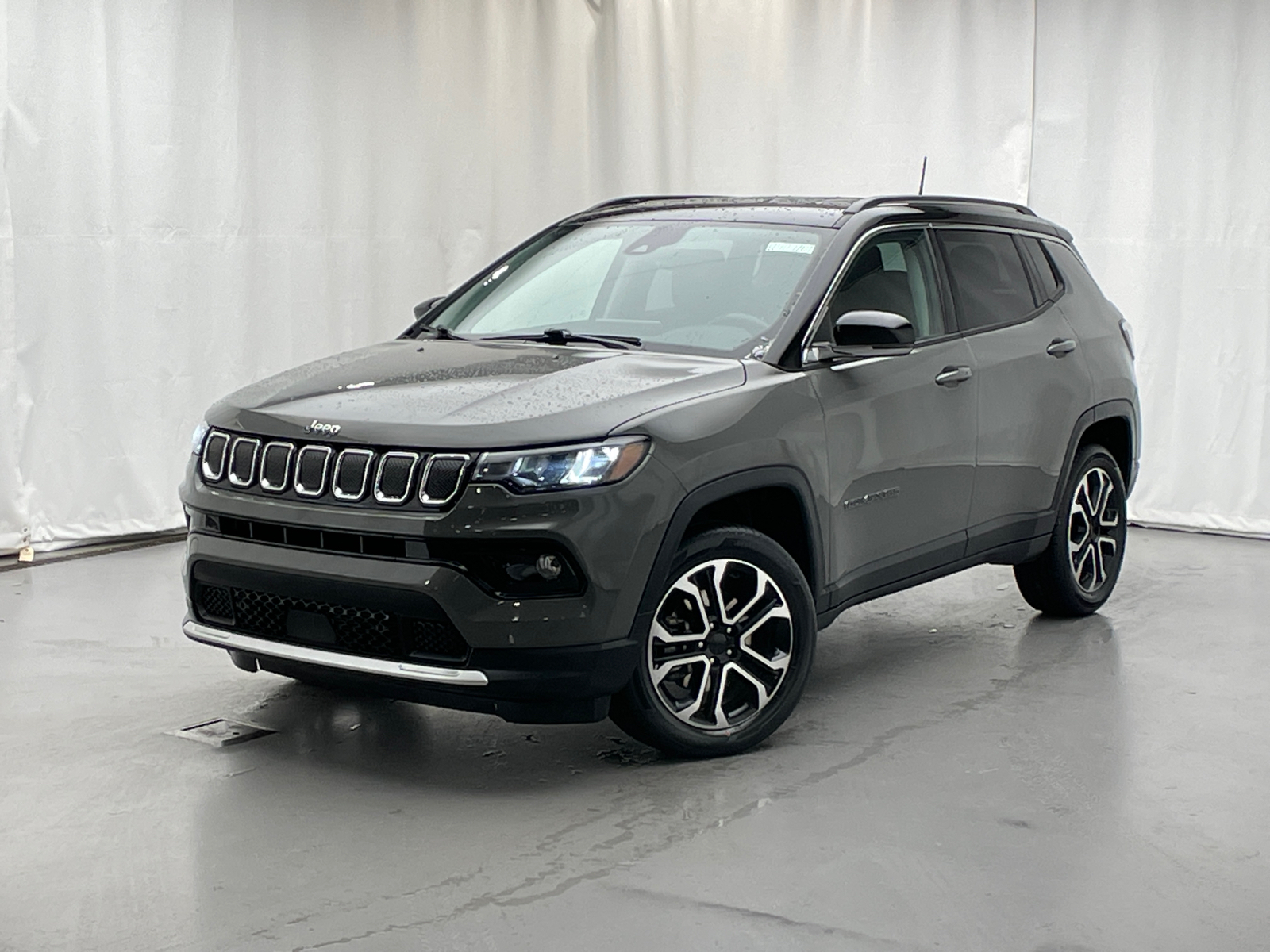 2022 Jeep Compass Limited 1