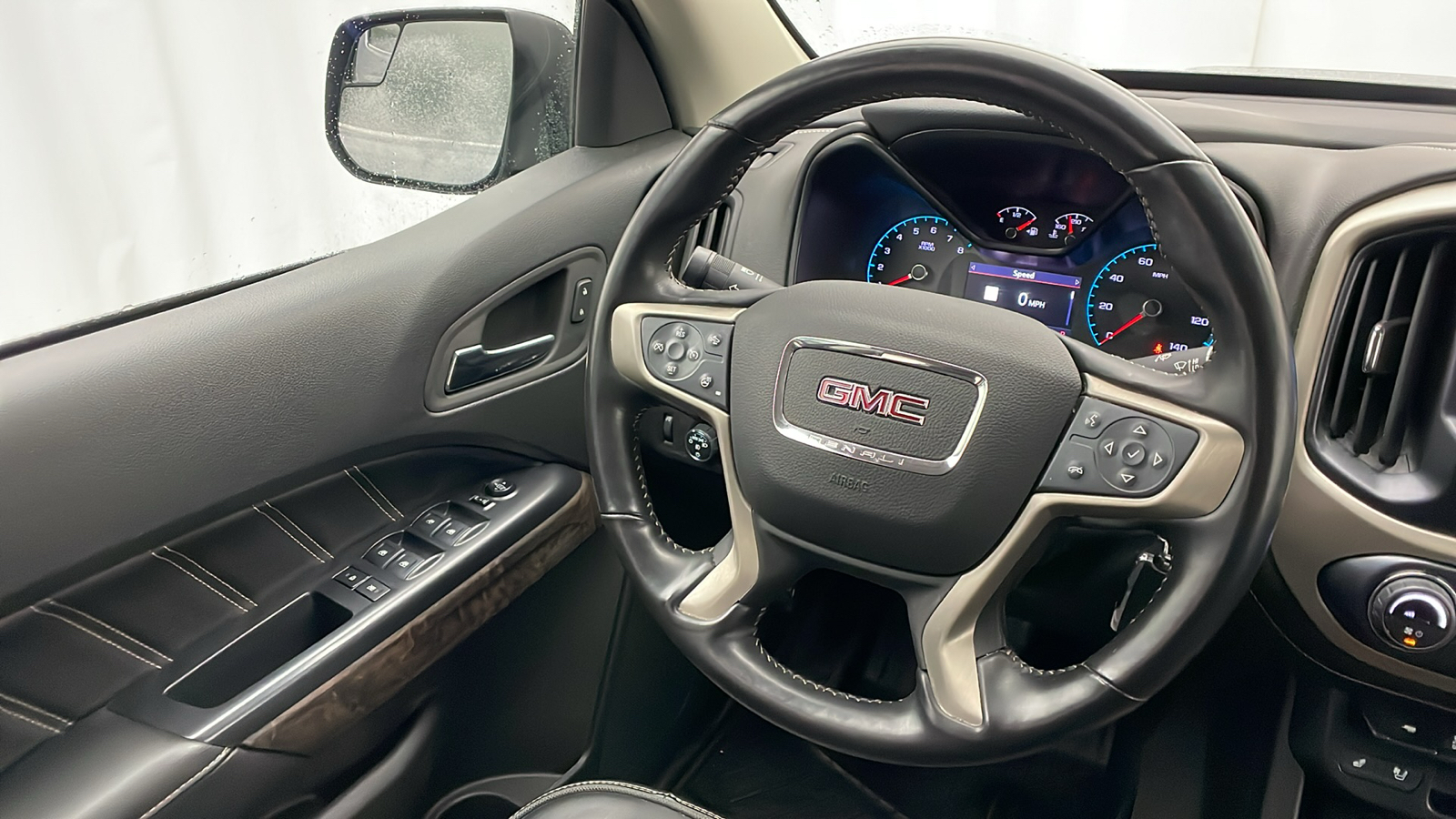 2022 GMC Canyon Denali 7