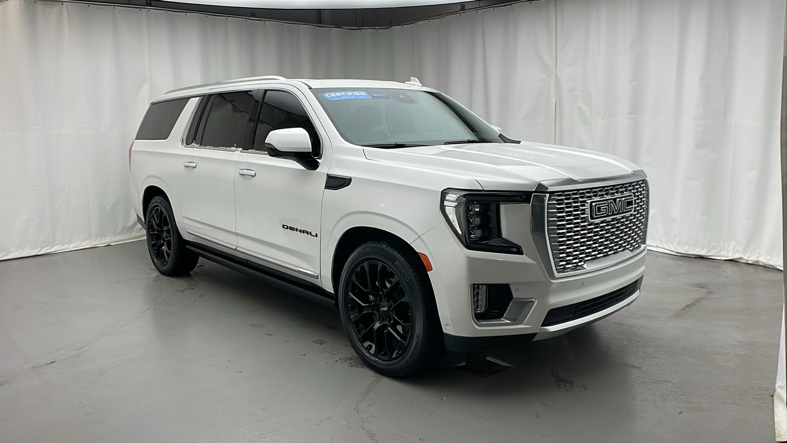 2023 GMC Yukon XL Denali 2