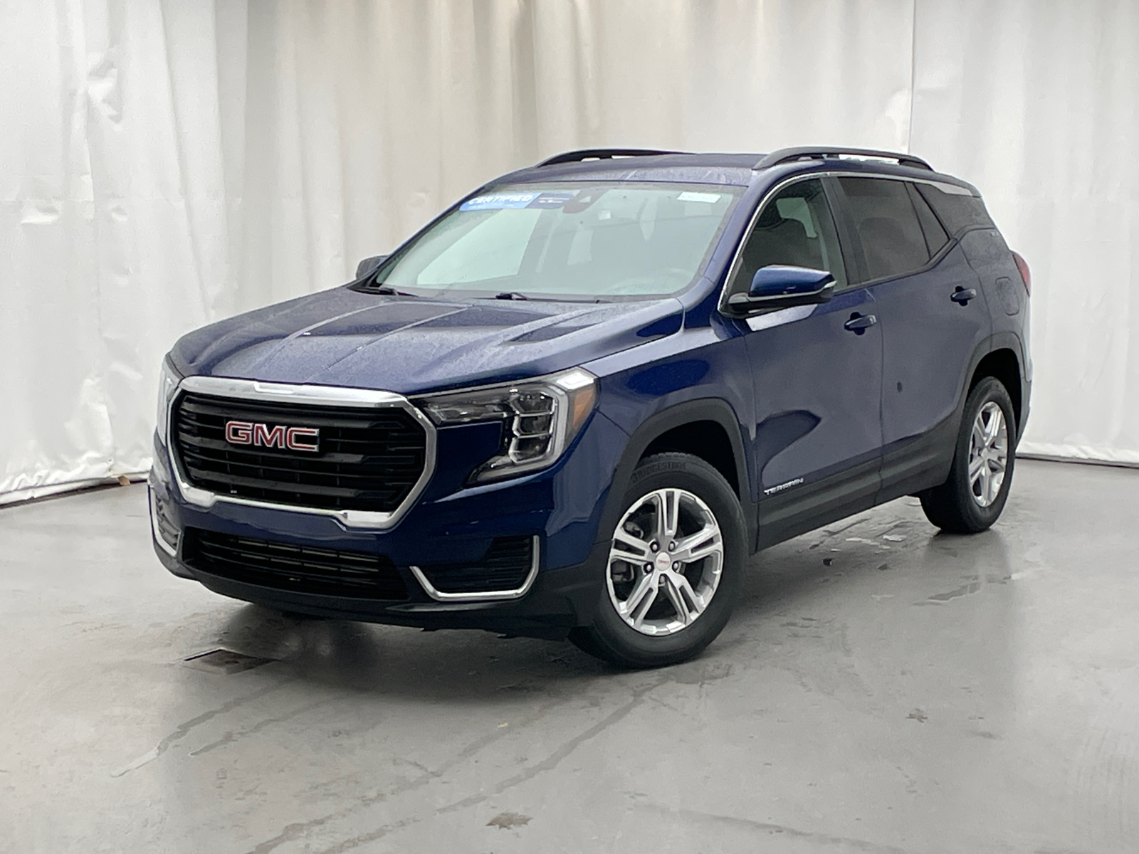 2022 GMC Terrain SLE 1