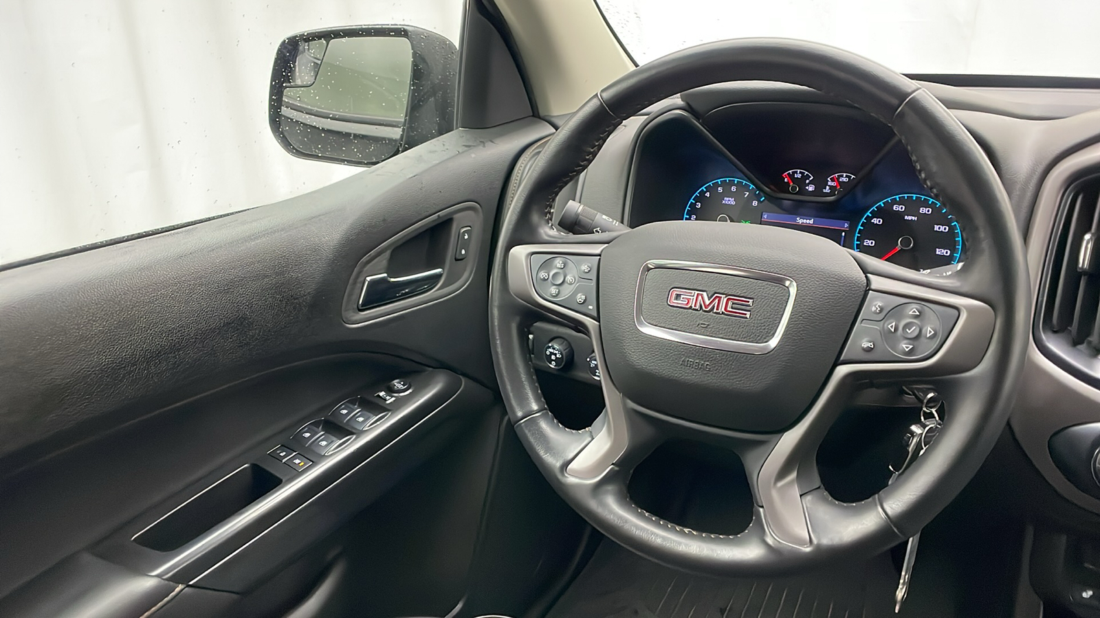 2022 GMC Canyon AT4 w/Leather 7