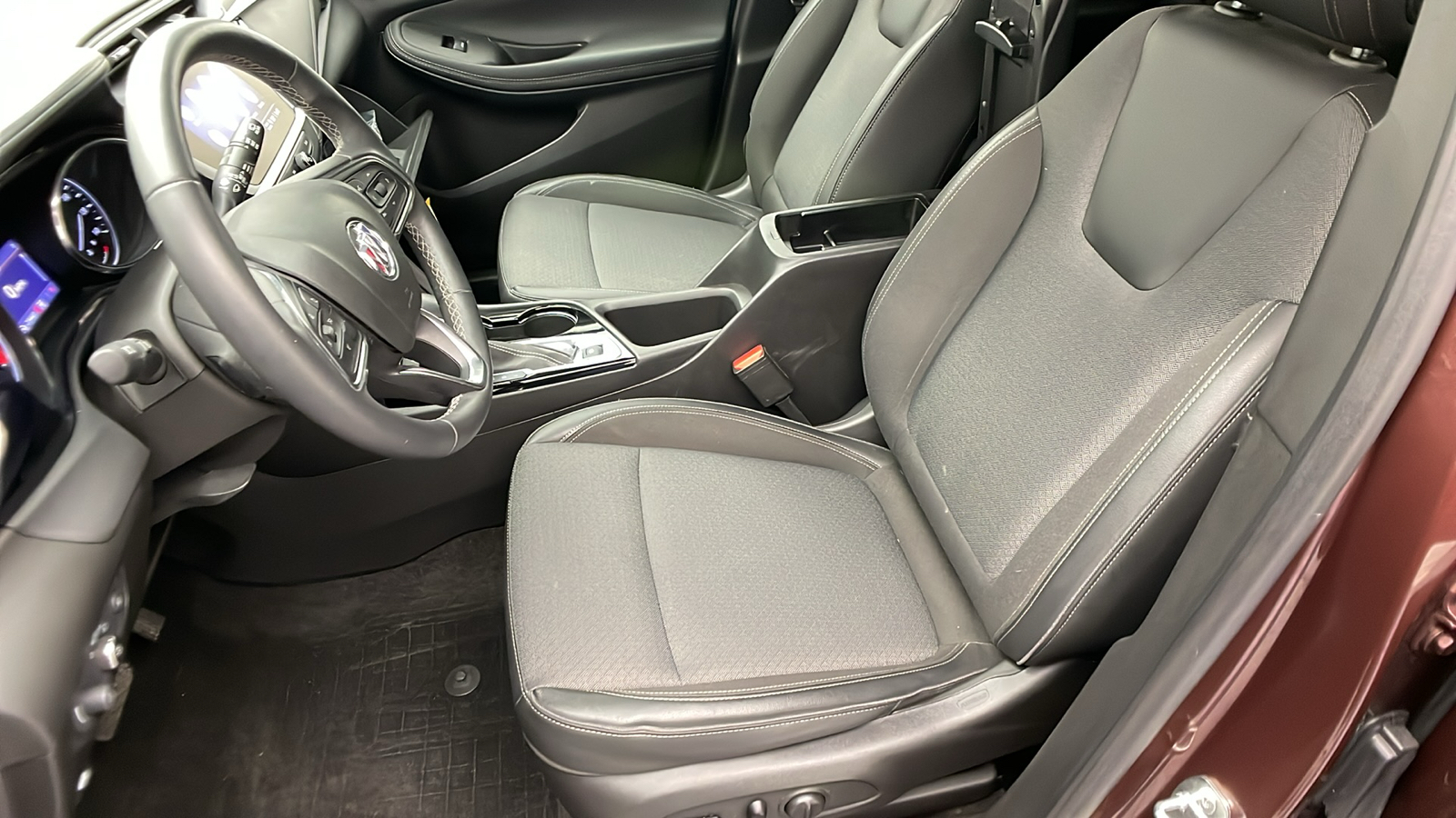 2022 Buick Encore GX Select 32