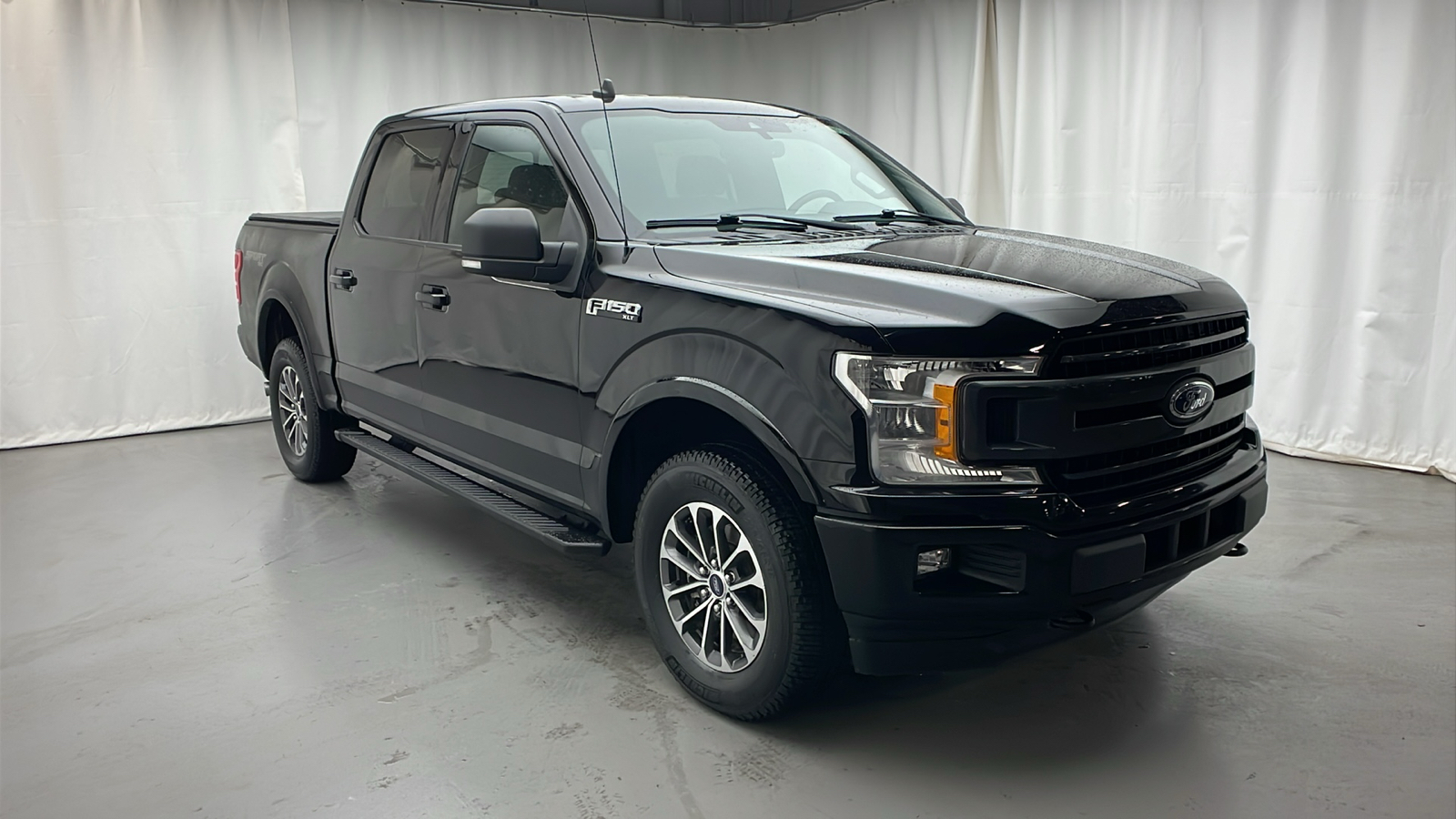 2020 Ford F-150 XLT 2