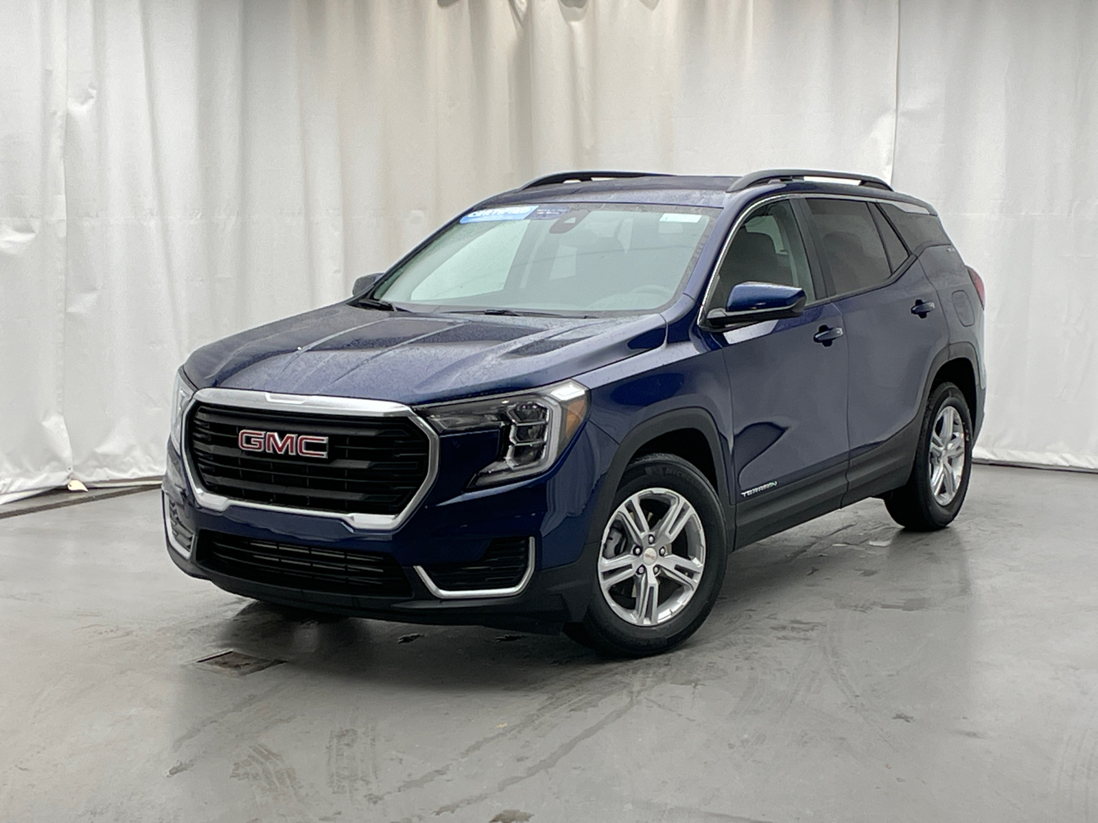 2022 GMC Terrain SLE 1