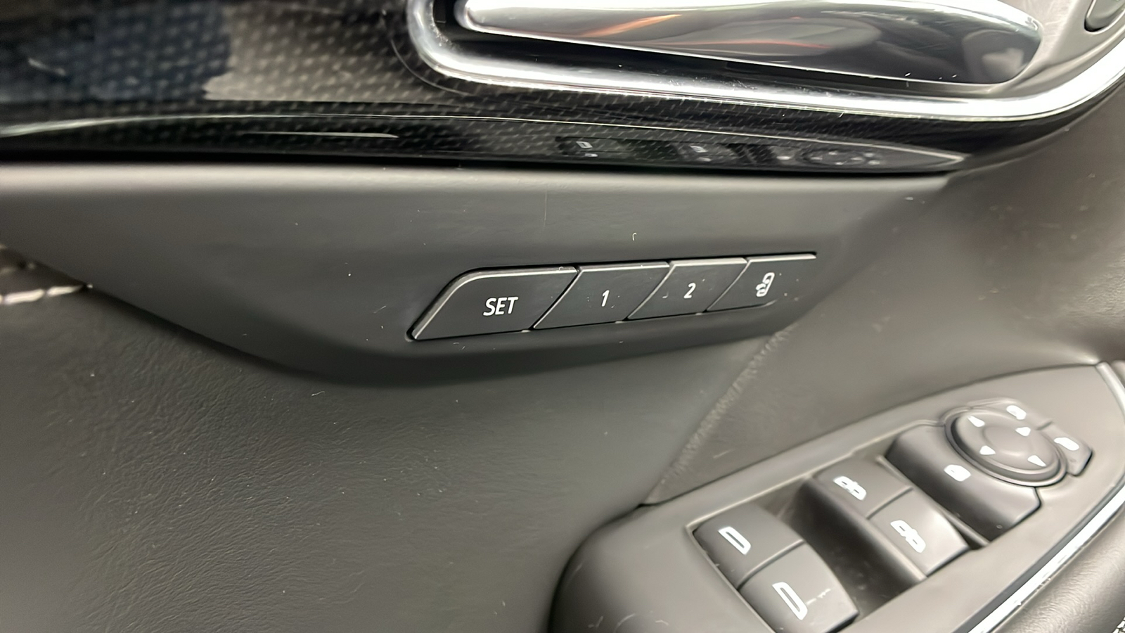 2022 Buick Envision Essence 10