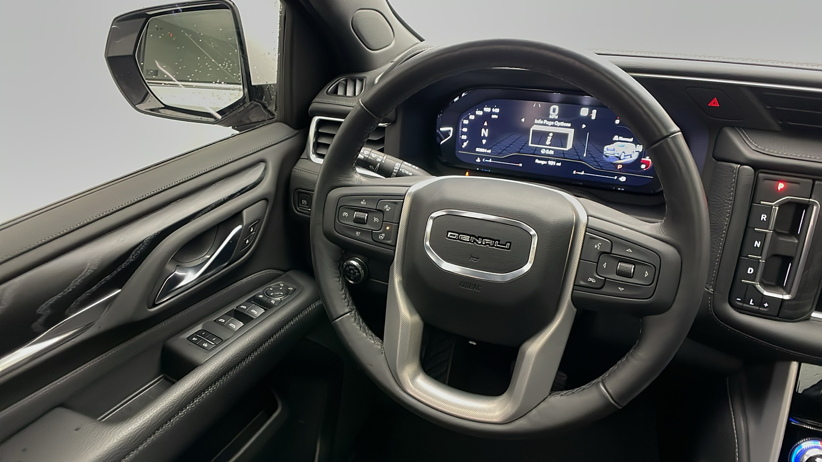 2023 GMC Yukon Denali 7