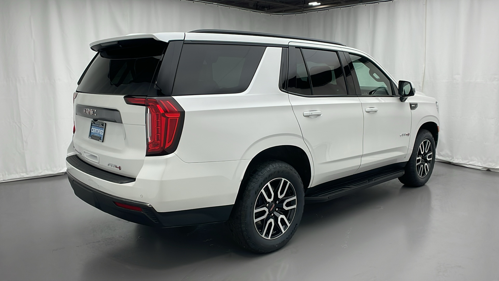 2023 GMC Yukon AT4 3