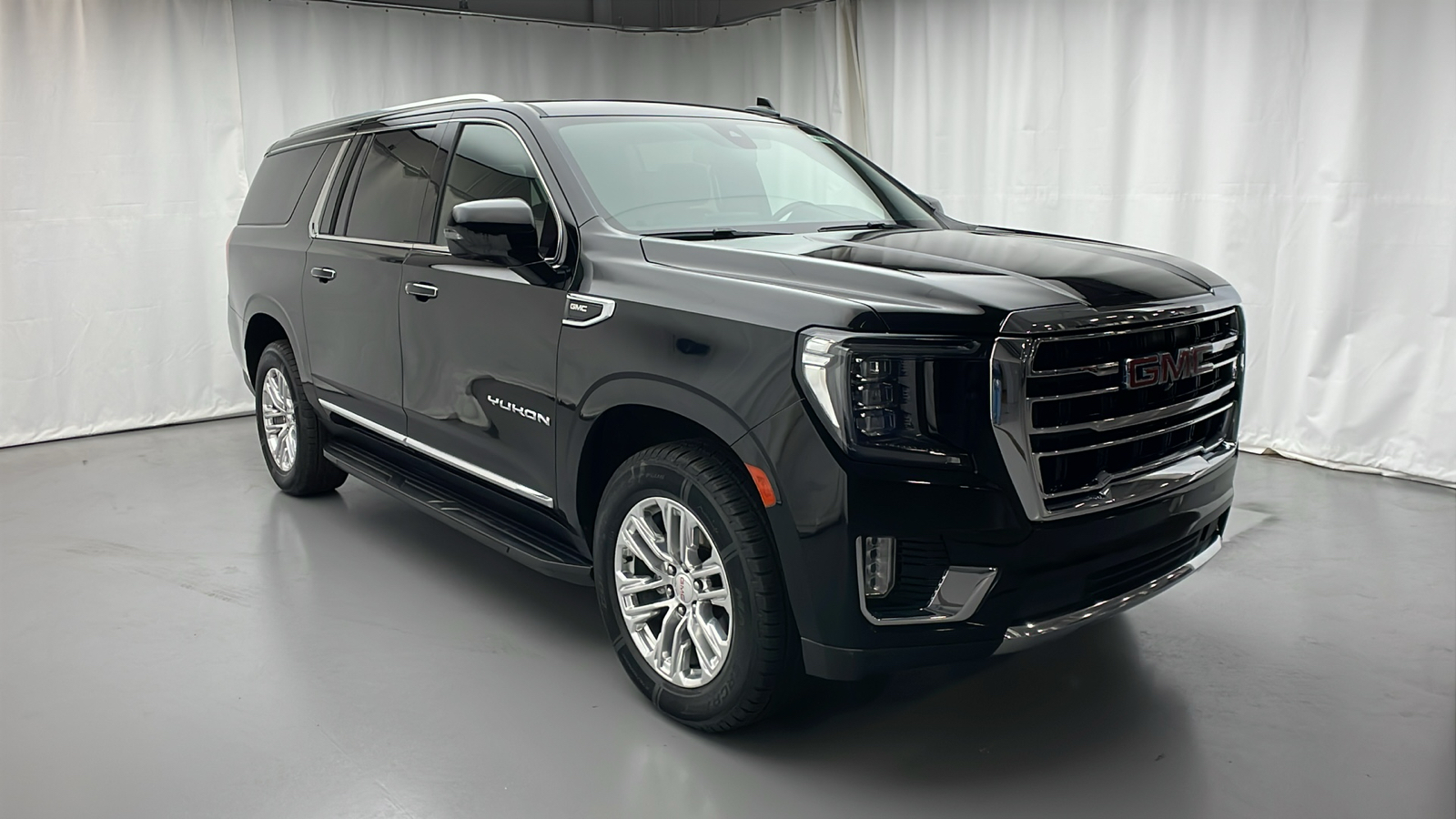 2021 GMC Yukon XL SLT 2