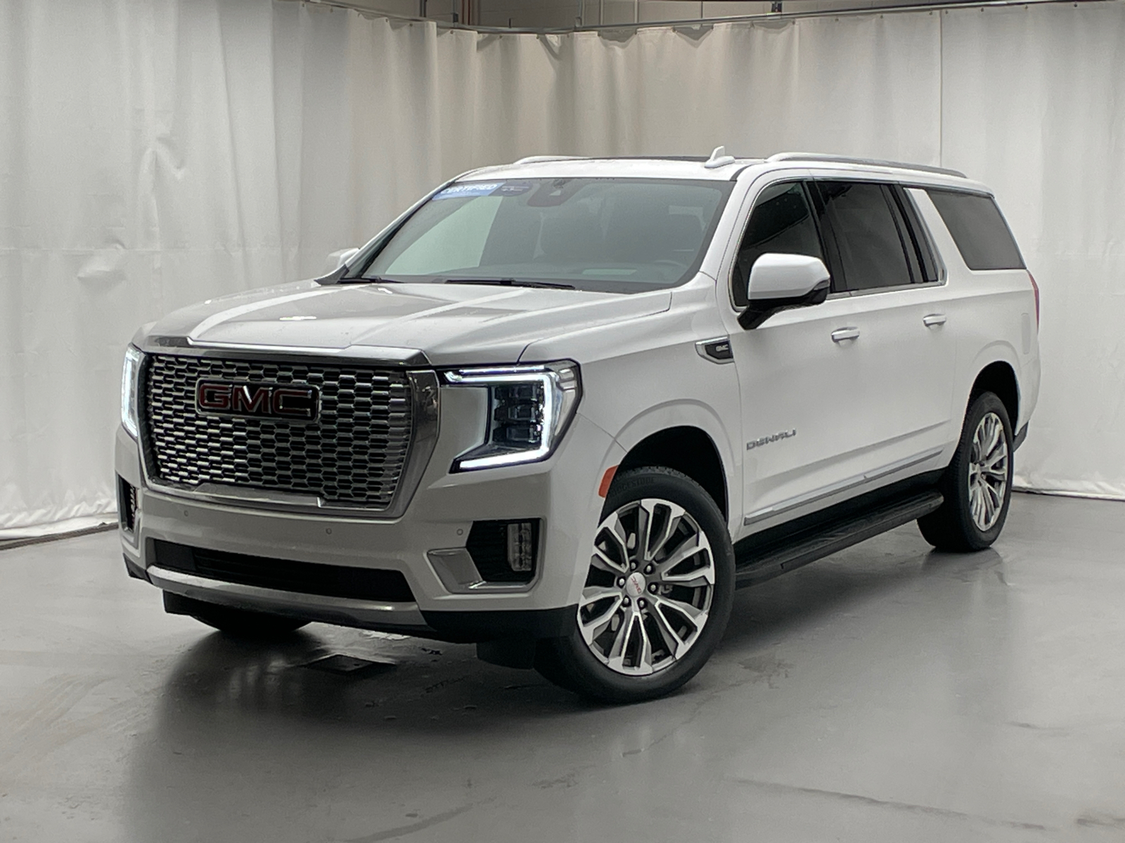 2023 GMC Yukon XL Denali 1