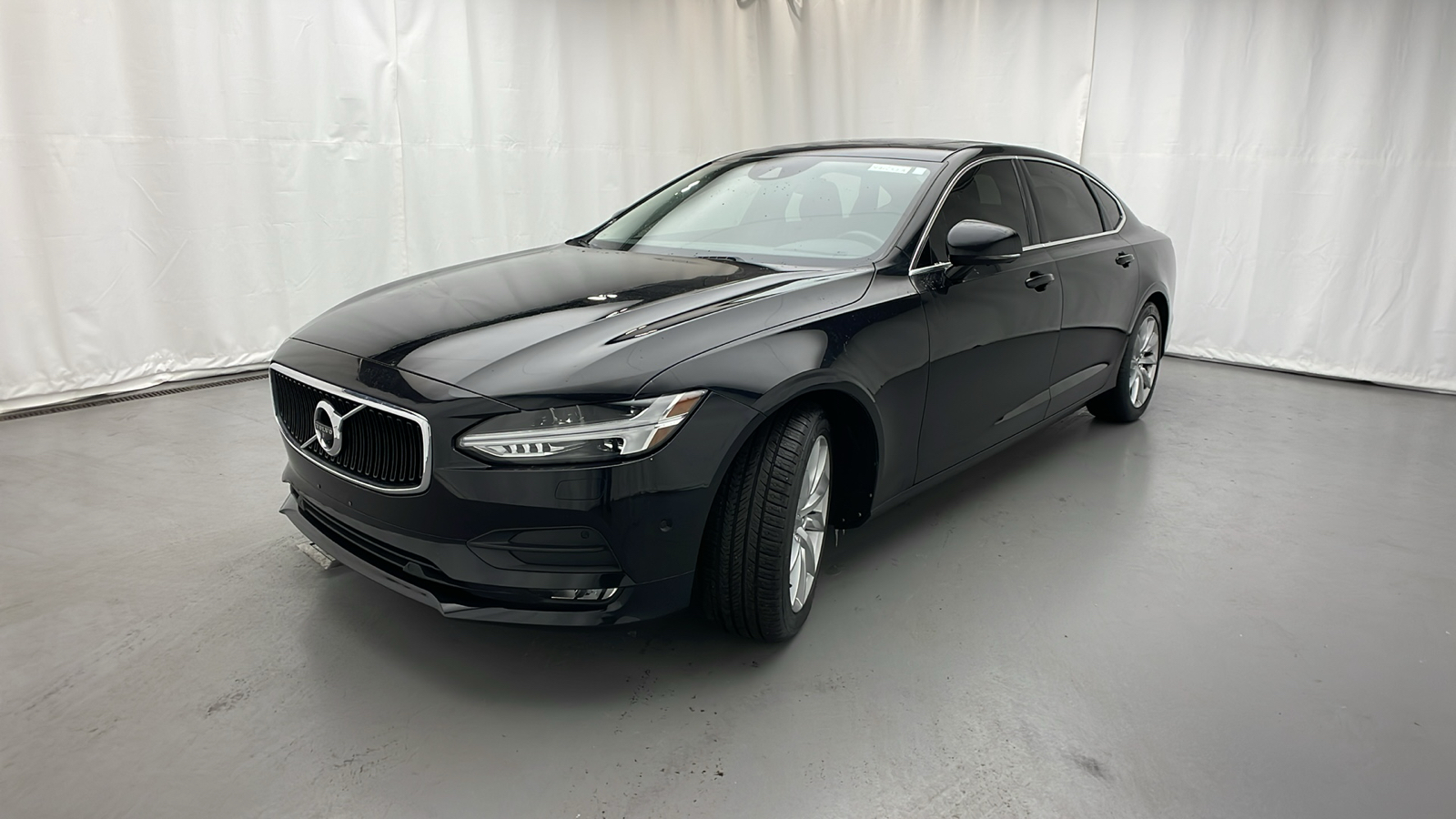 2018 Volvo S90 T6 Momentum 40