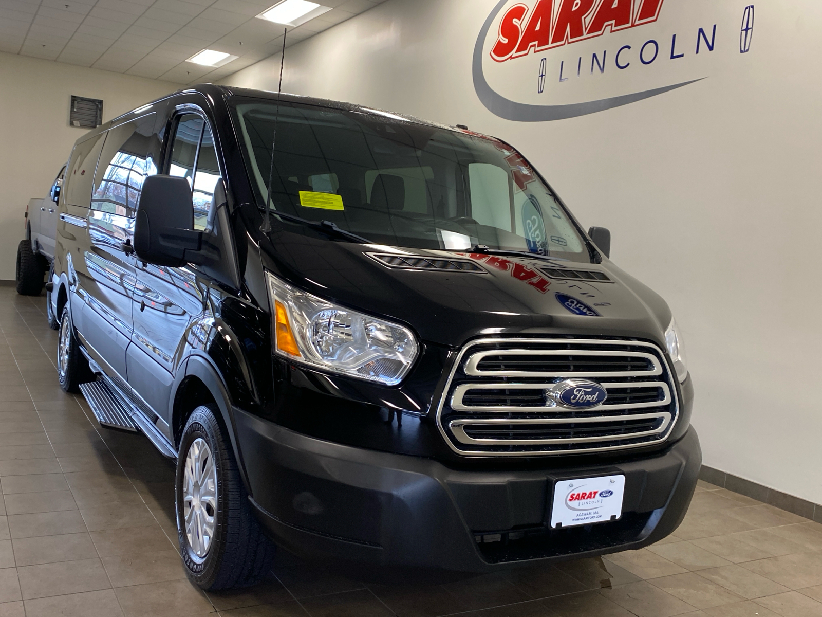 2019 Ford Transit Passenger Wagon XL 2