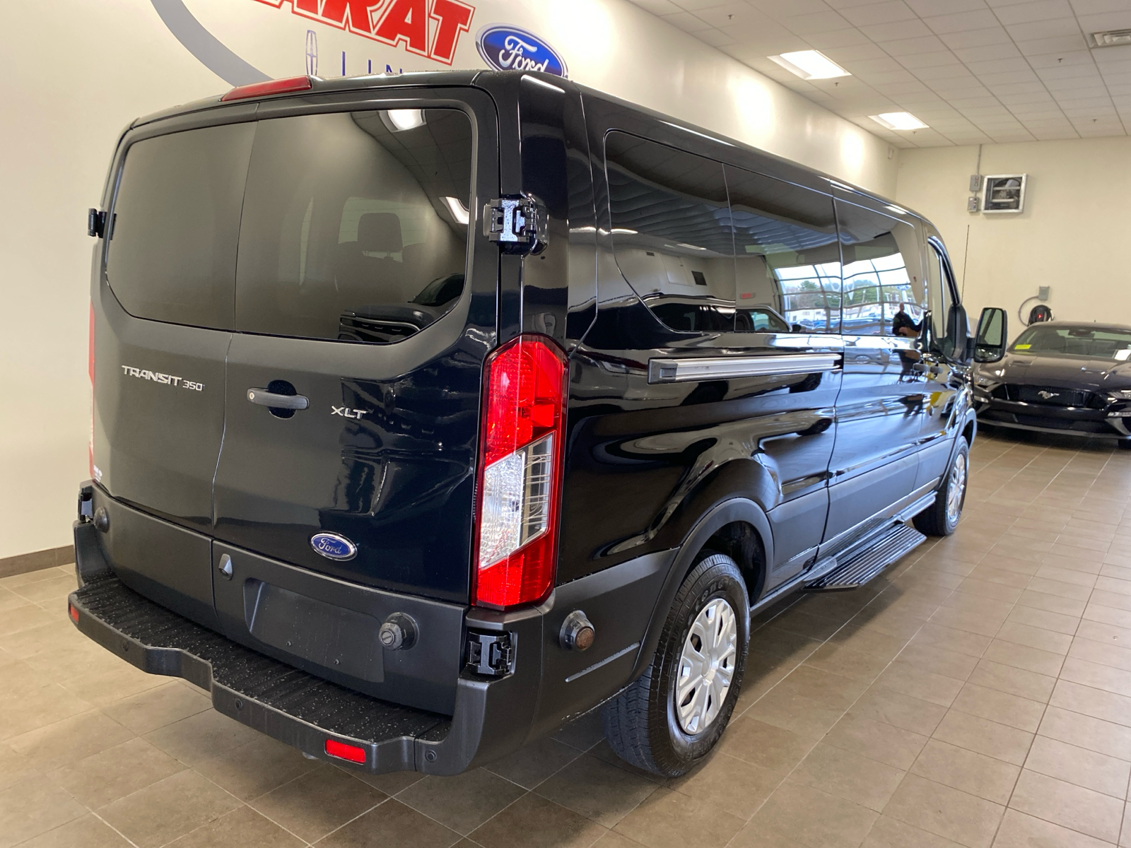 2019 Ford Transit Passenger Wagon XL 9