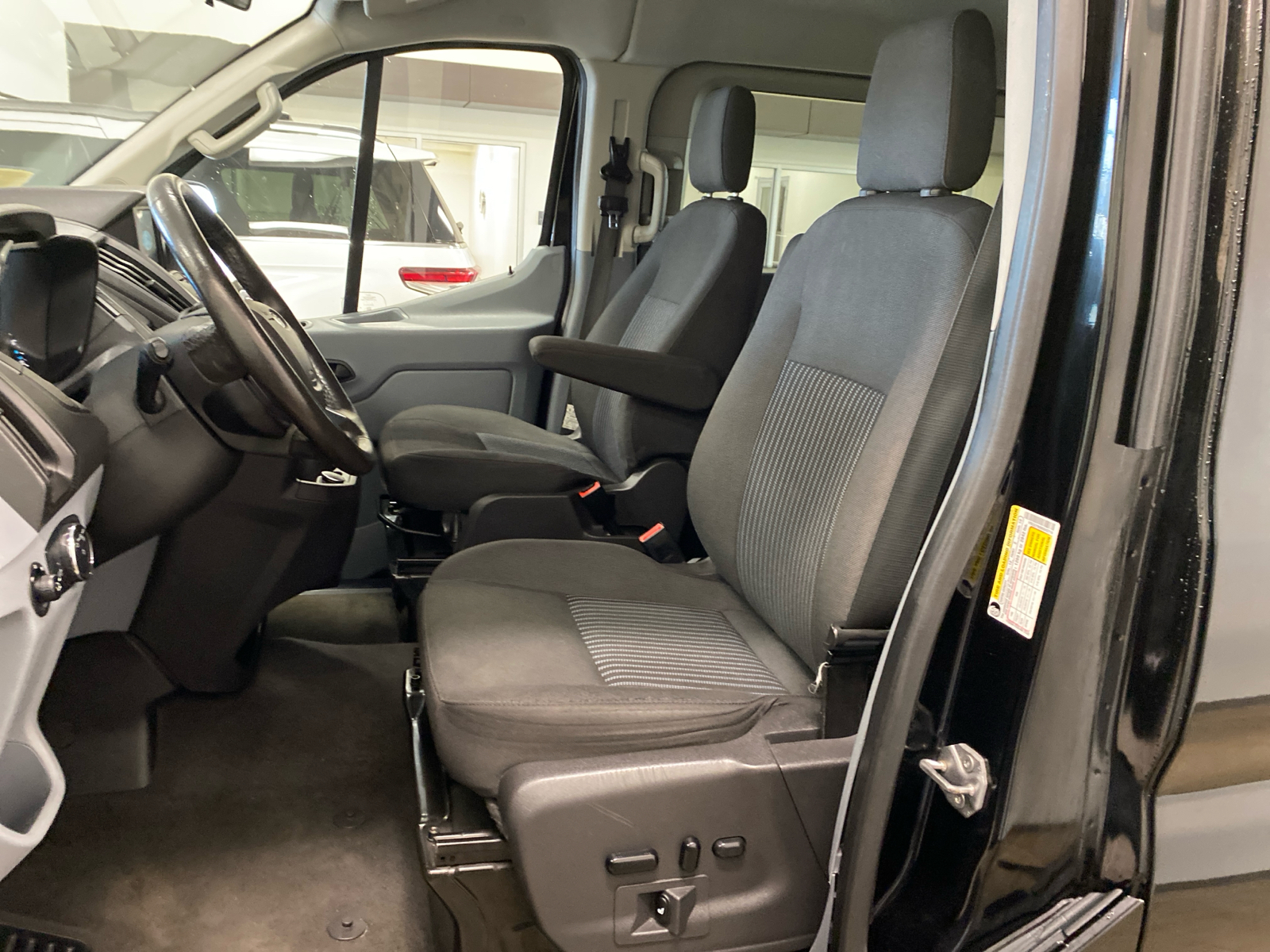 2019 Ford Transit Passenger Wagon XL 15