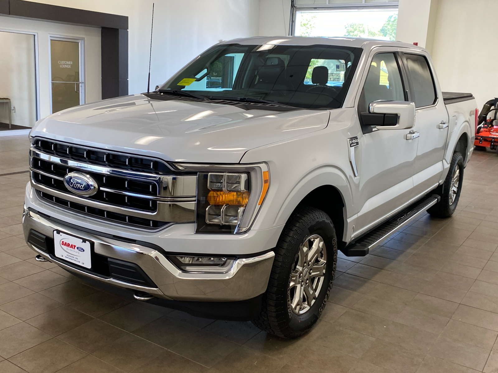 2021 Ford F-150 2021 FORD F-150 LARIAT CREW CAB 4DR 145 WB 4WD 4