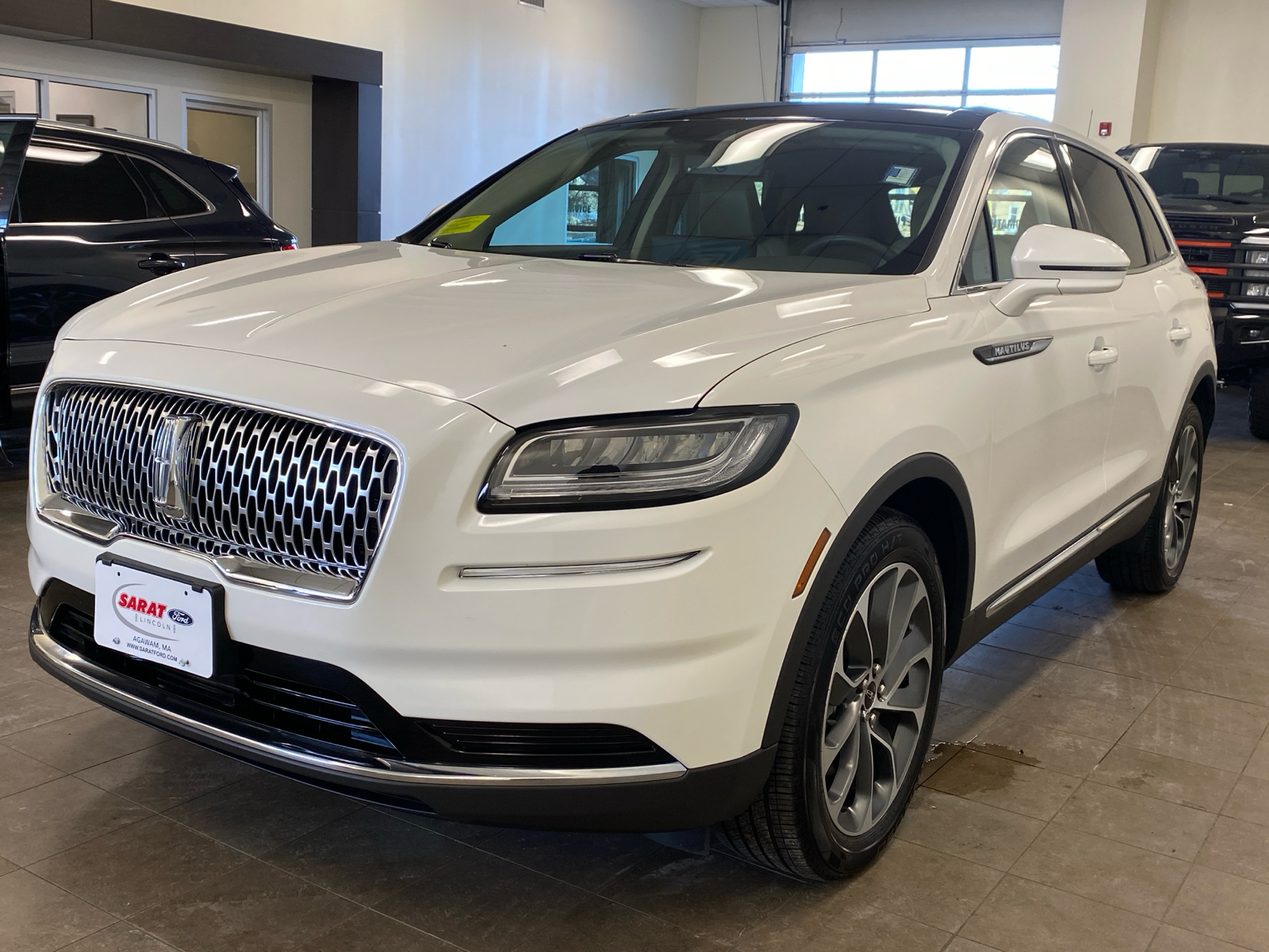 2022 Lincoln Nautilus 2022 LINCOLN NAUTILUS RESERVE 4DR SUV 112.2 WB AW 4