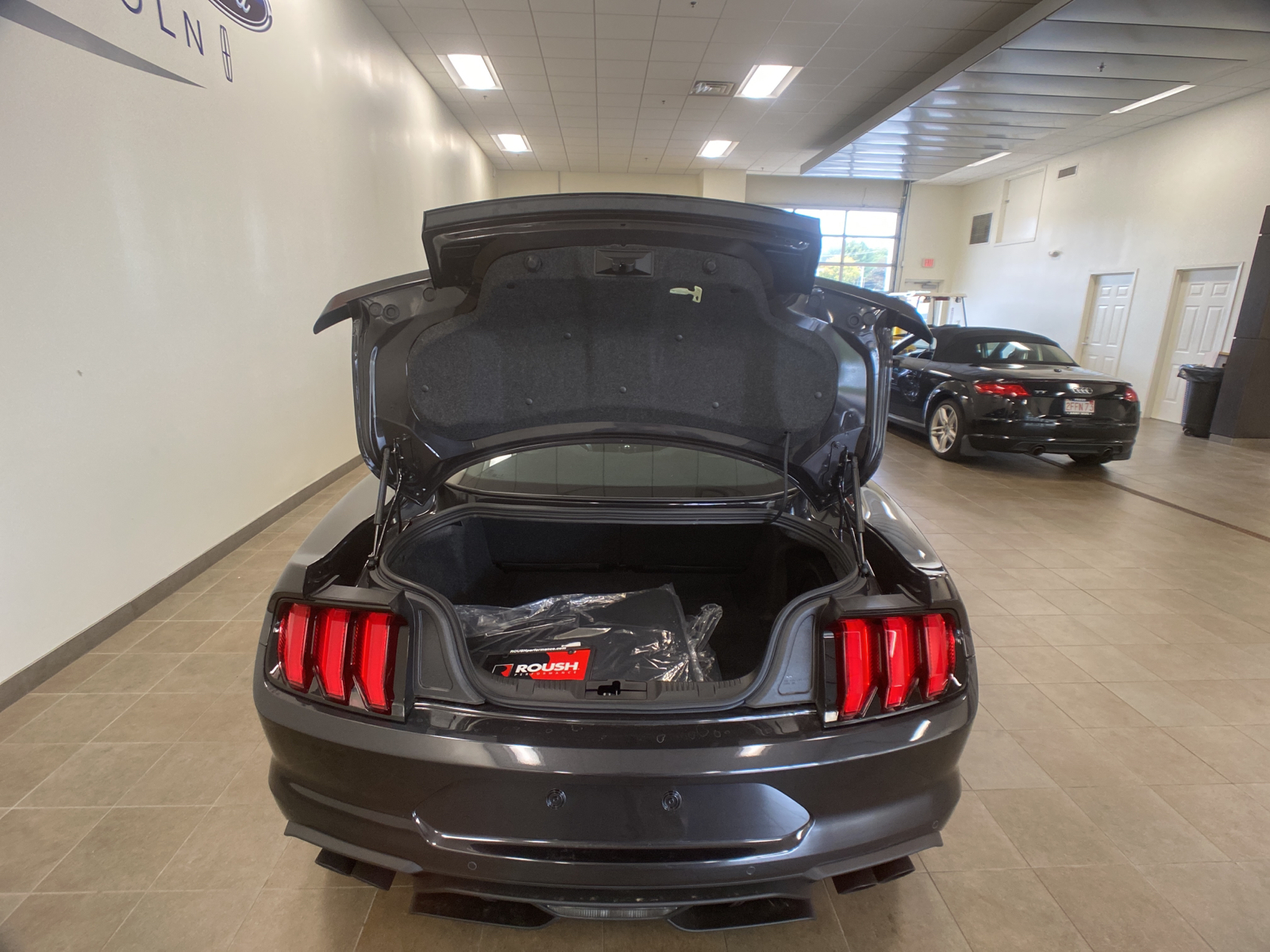 2022 Ford Mustang 2022 FORD MUSTANG GT PREMIUM 2DR CPE 12