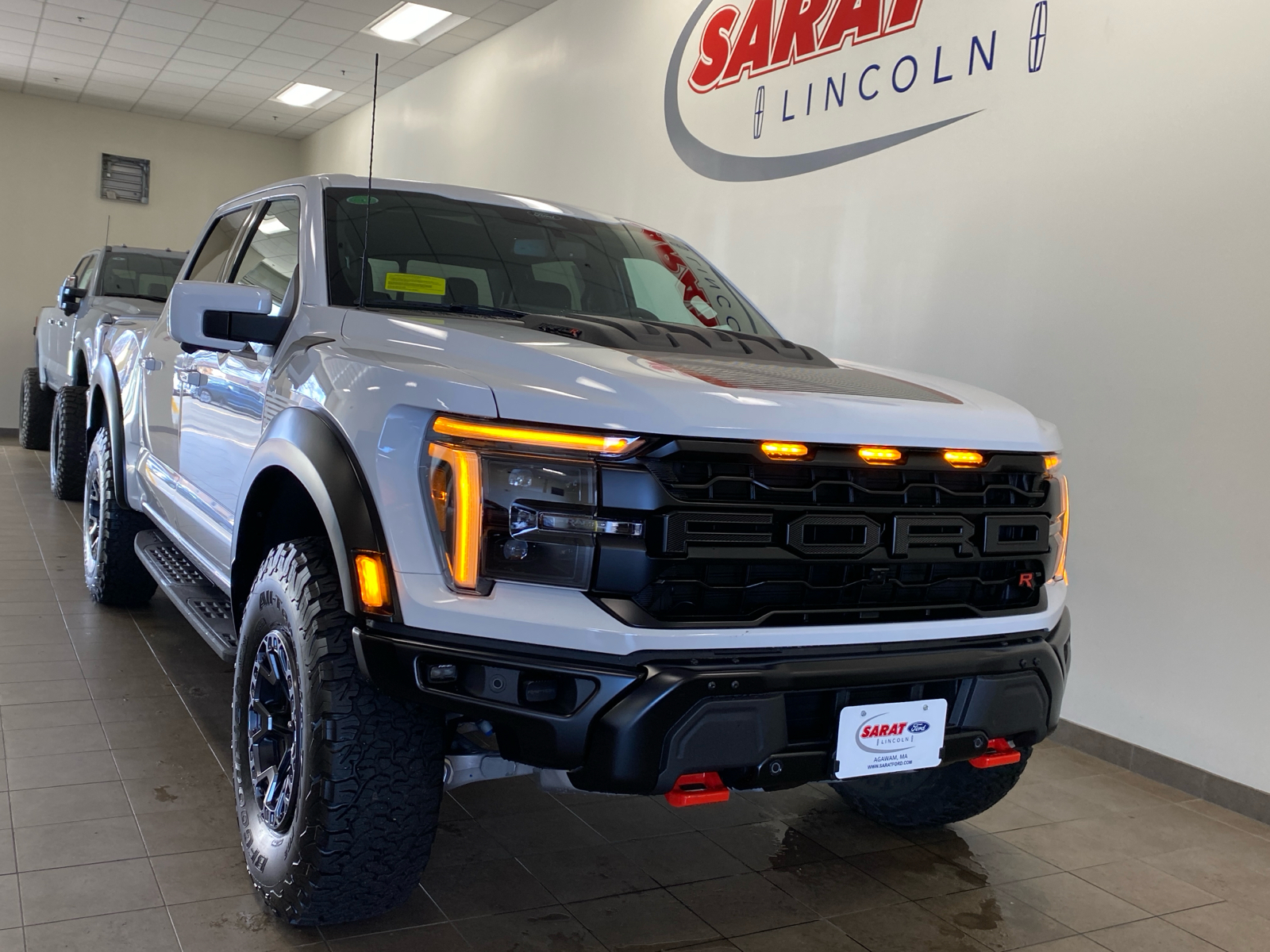 2024 Ford F-150 2024 FORD F-150 RAPTOR CREW CAB 4DR 145 WB 4WD 2