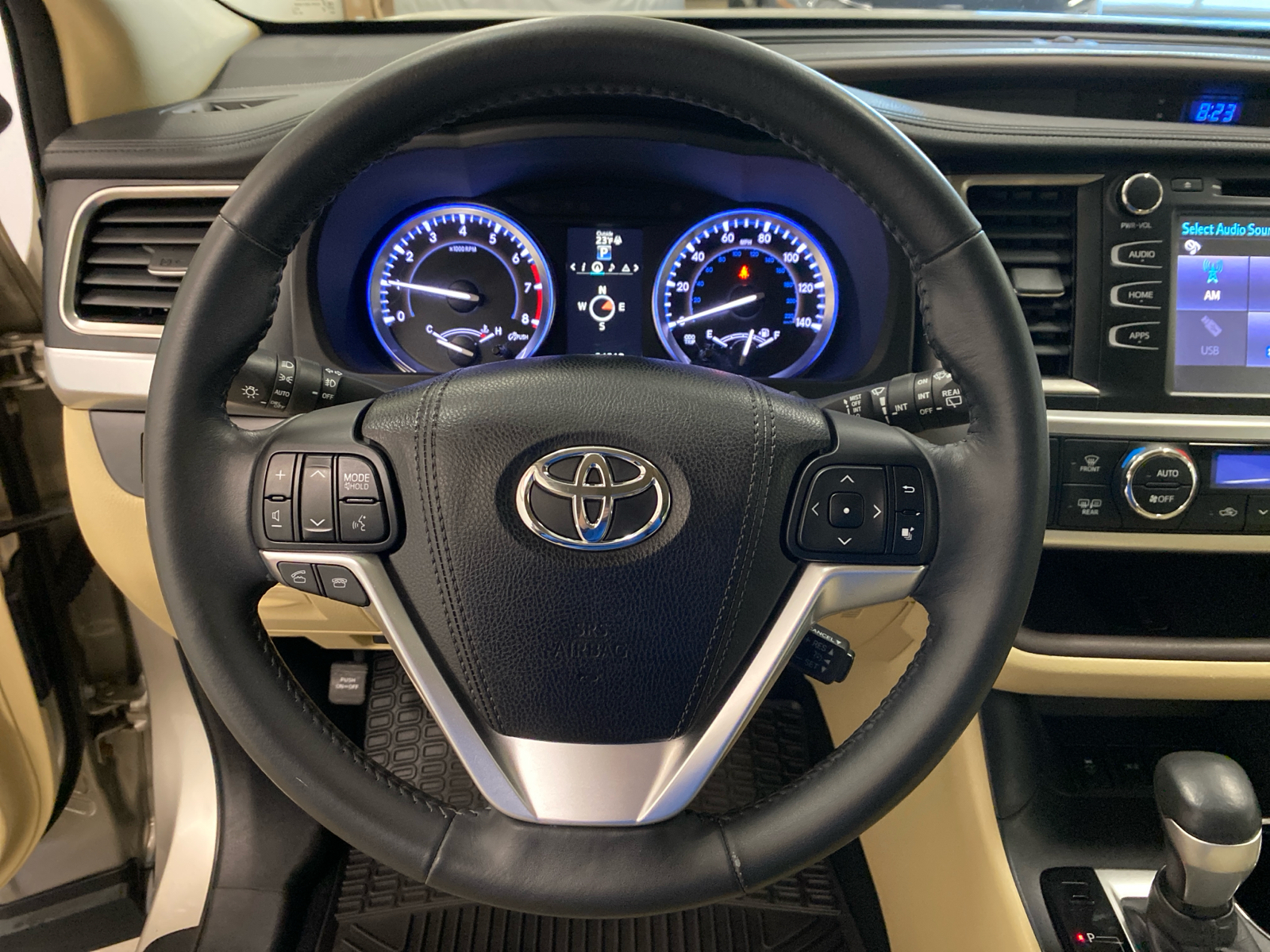 2015 Toyota Highlander XLE 19