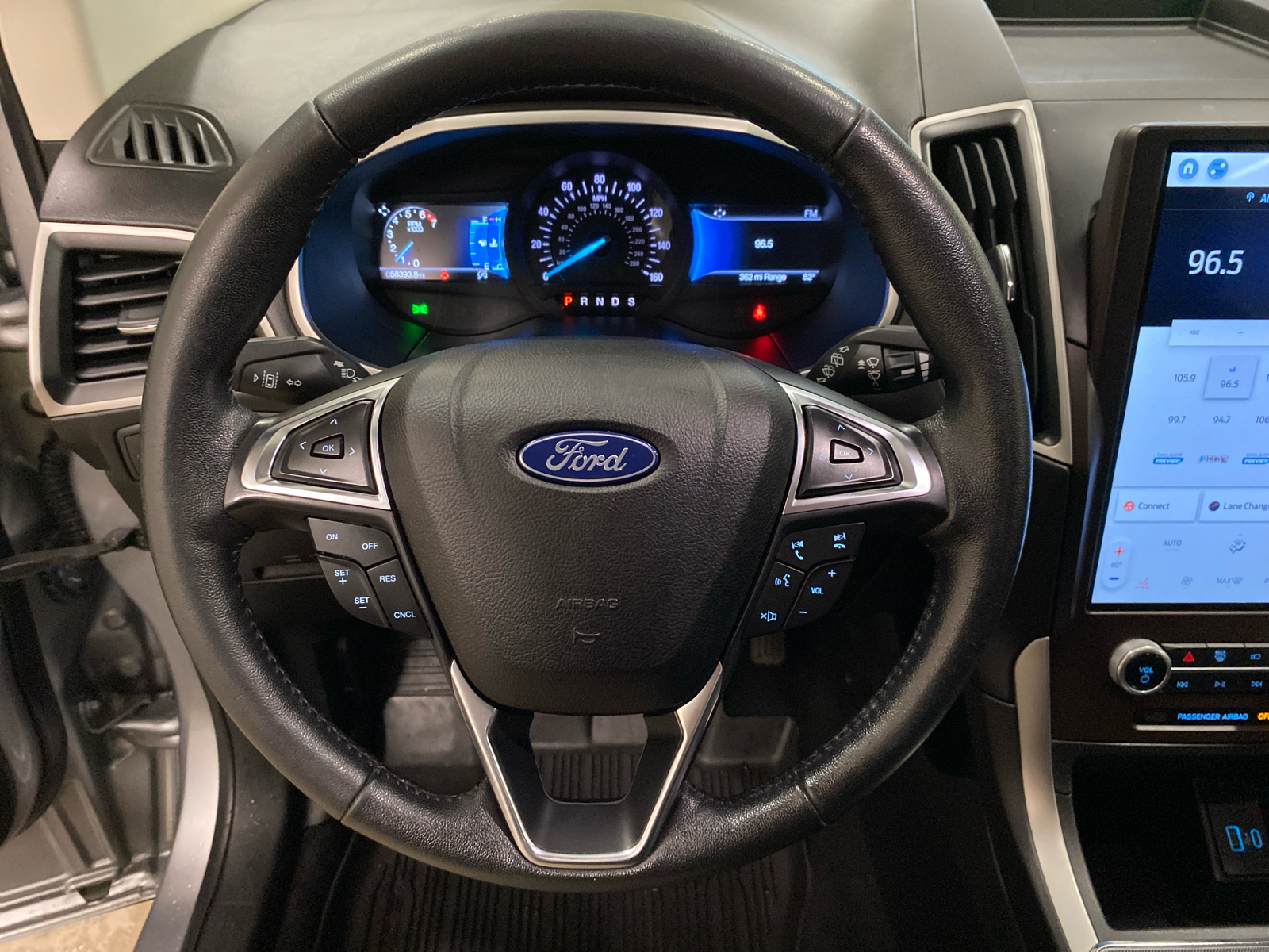 2021 Ford Edge  19