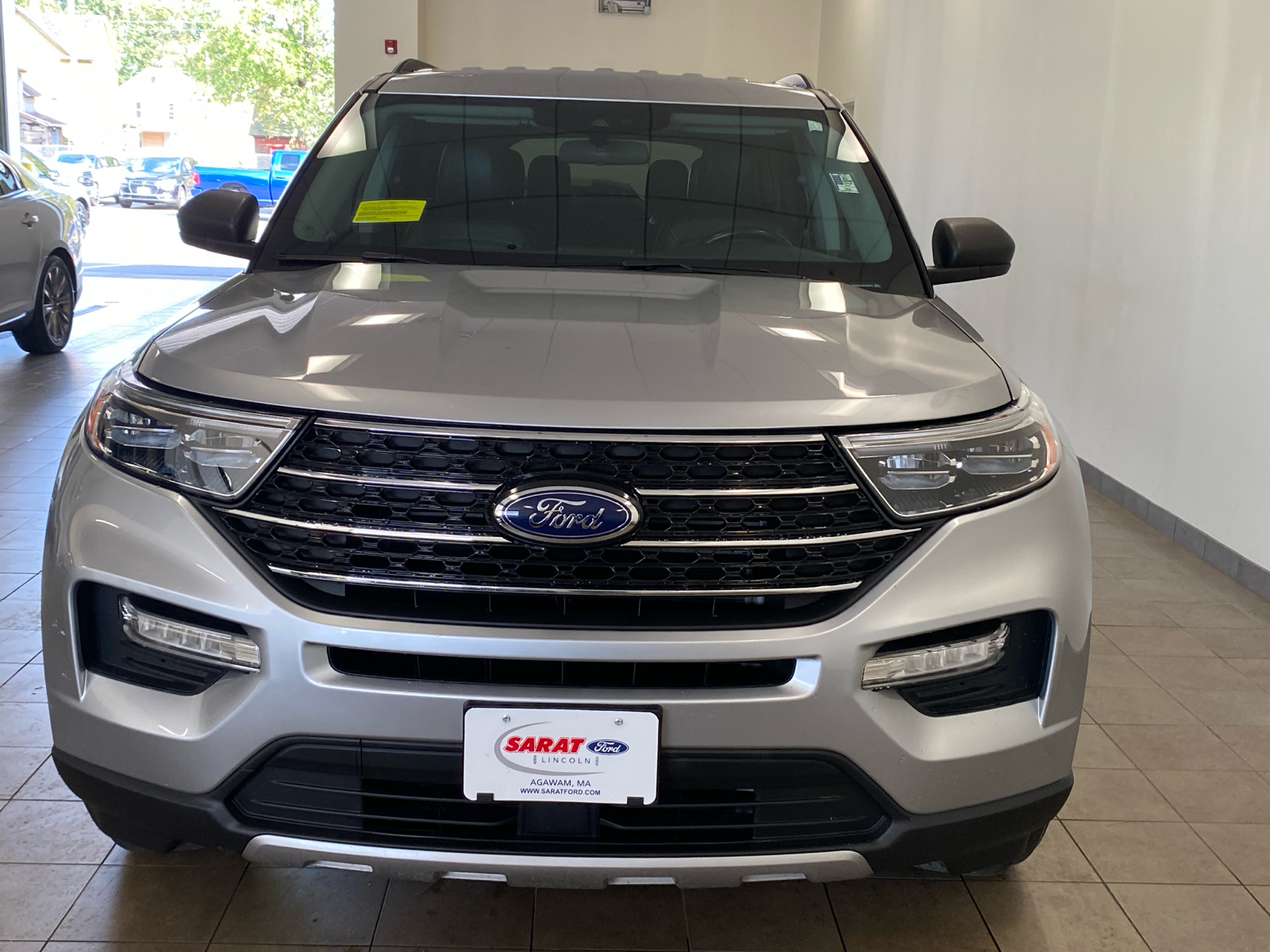 2021 Ford Explorer  3