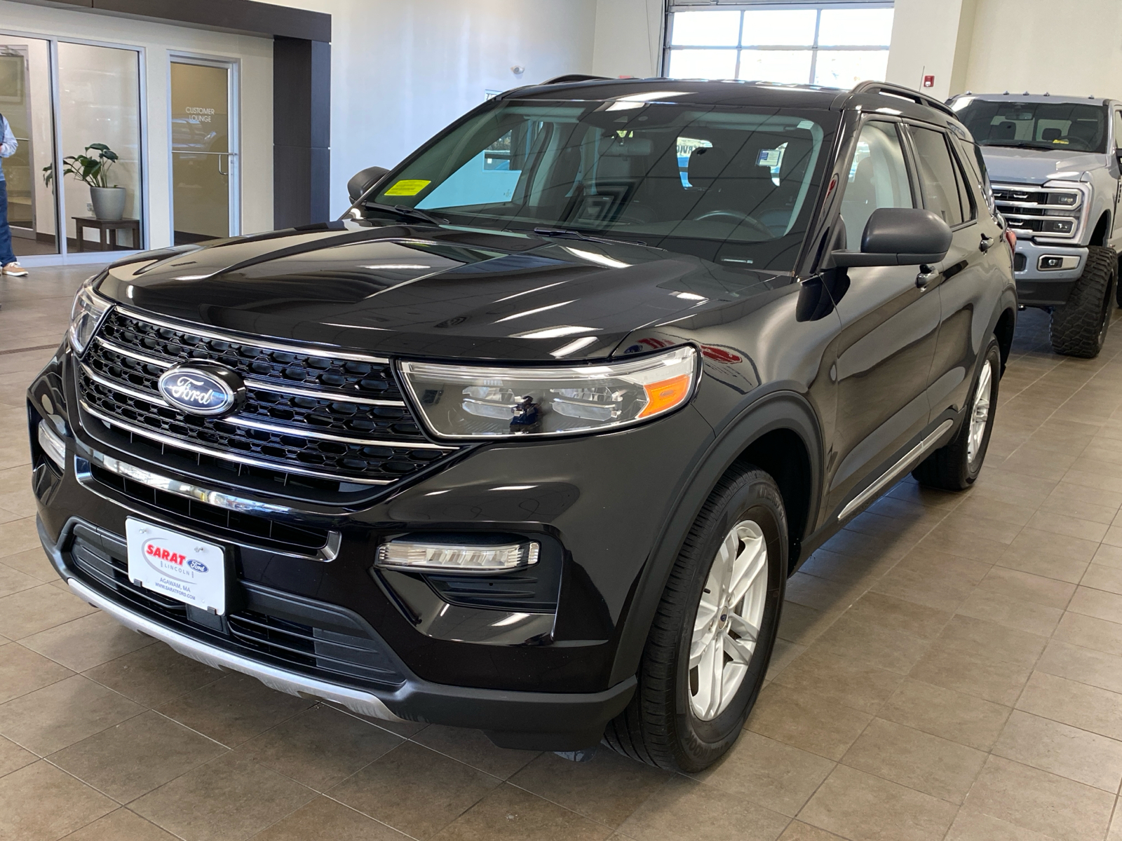 2021 Ford Explorer 2021 FORD EXPLORER XLT 4DR SUV 119.1 WB 4WD 4