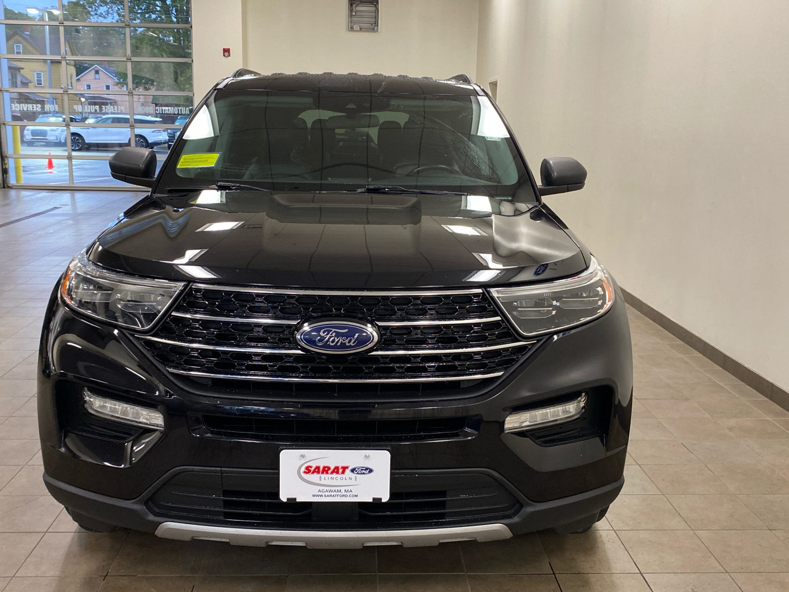 2021 Ford Explorer  3