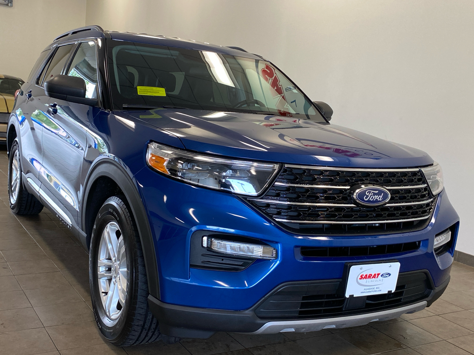 2021 Ford Explorer  2