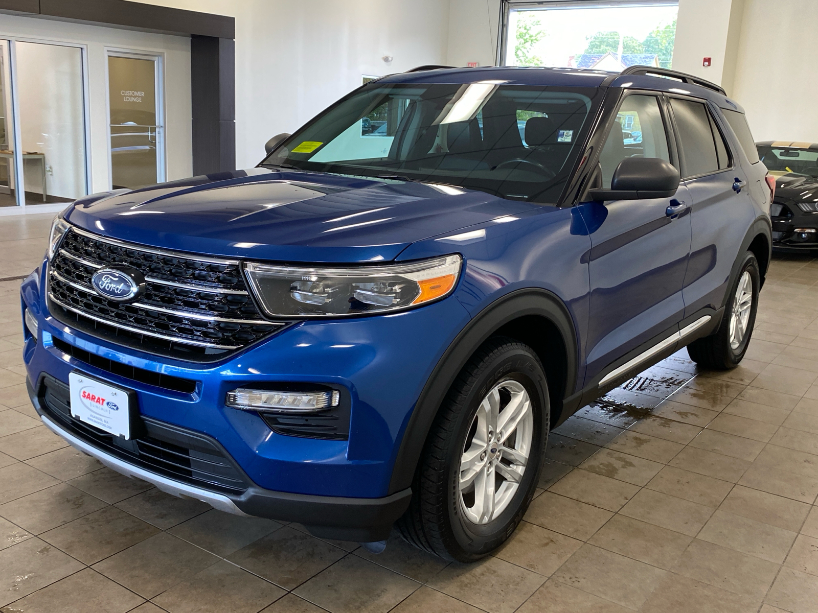 2021 Ford Explorer  4