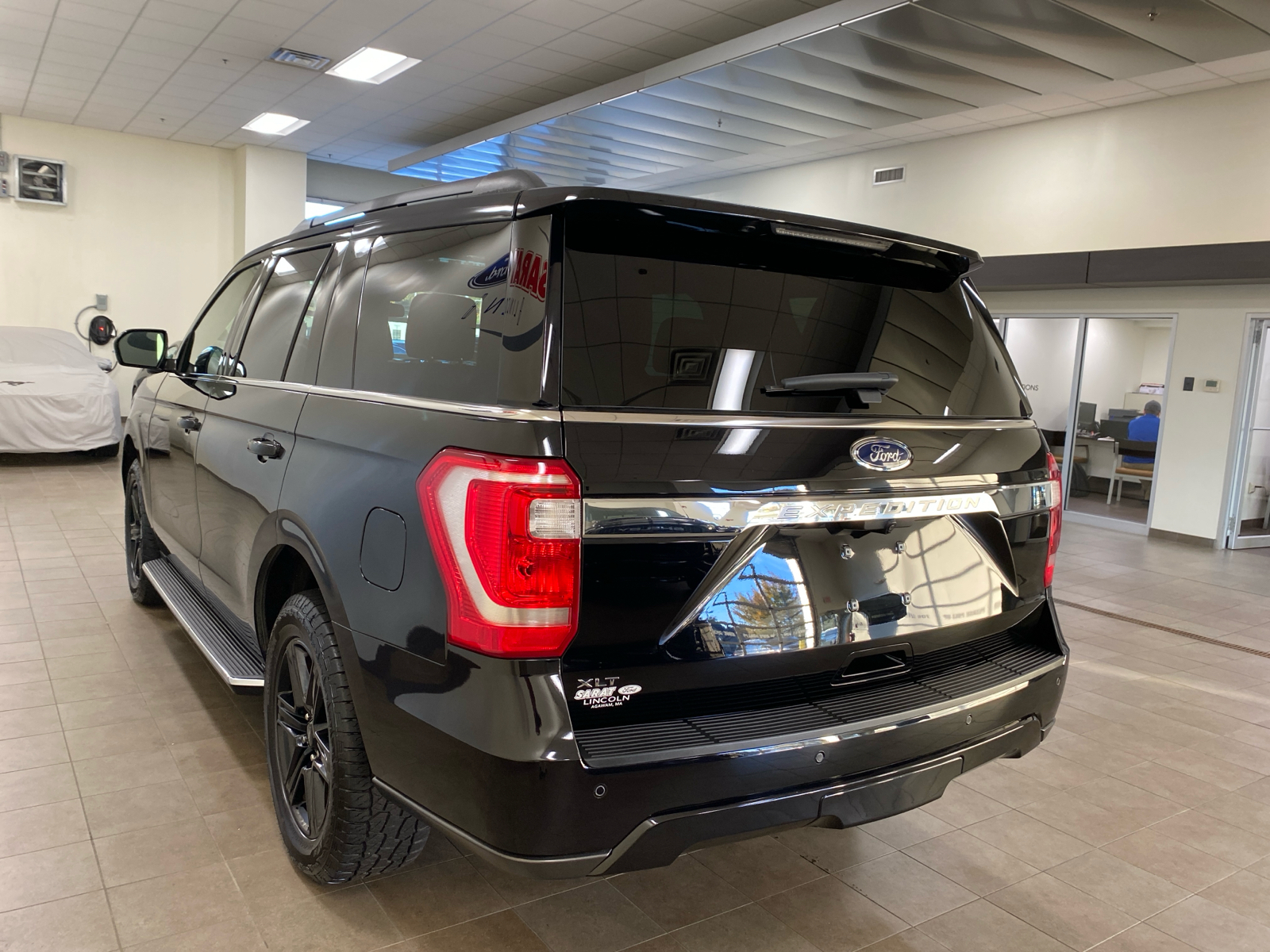 2021 Ford Expedition 2021 FORD EXPEDITION XLT 4DR SUV 122.5 WB 4WD 5