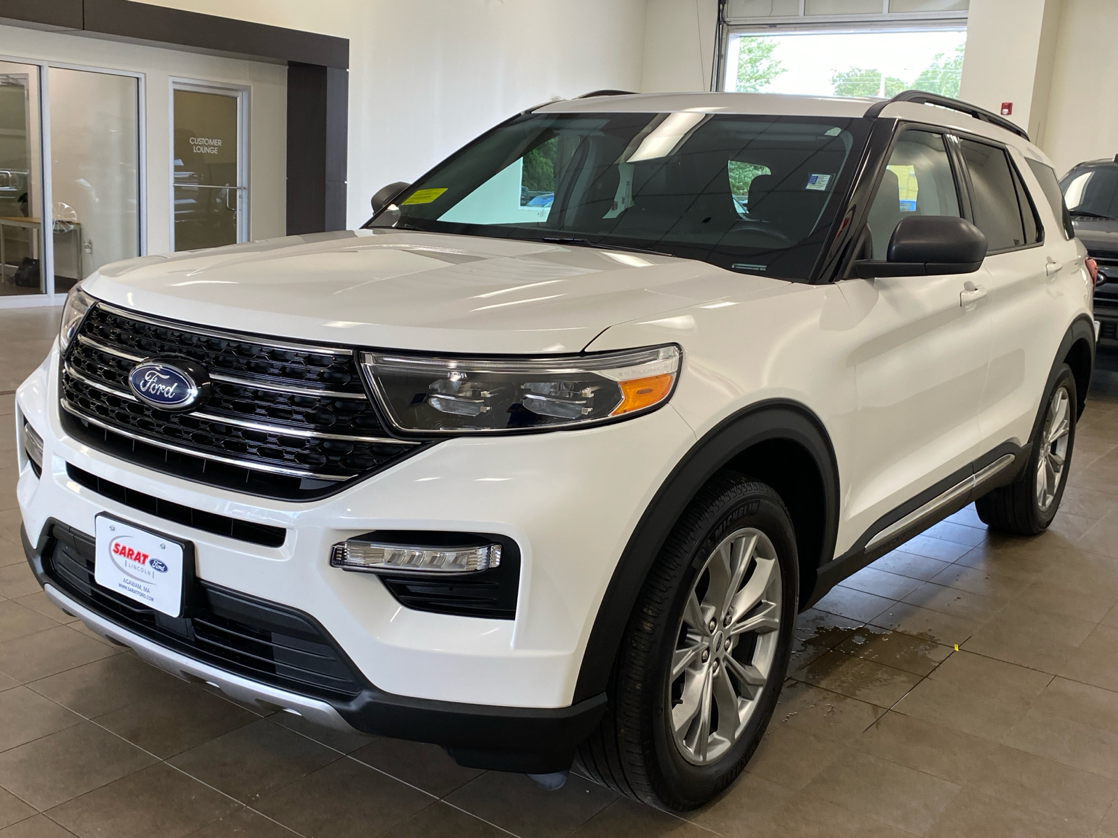 2021 Ford Explorer XLT 4