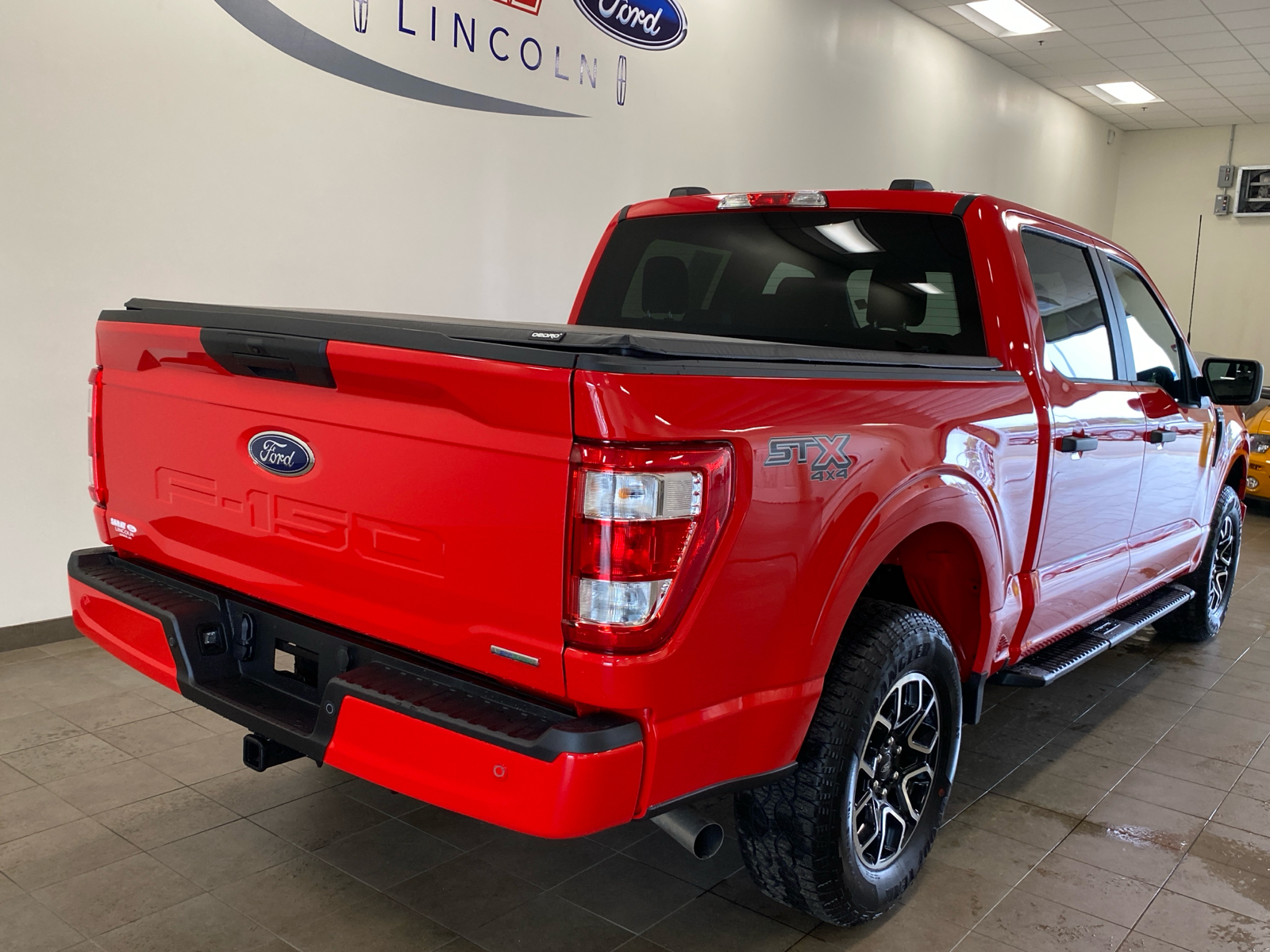 2023 Ford F-150 2023 FORD F-150 XL CREW CAB 4DR 145 WB 4WD 7