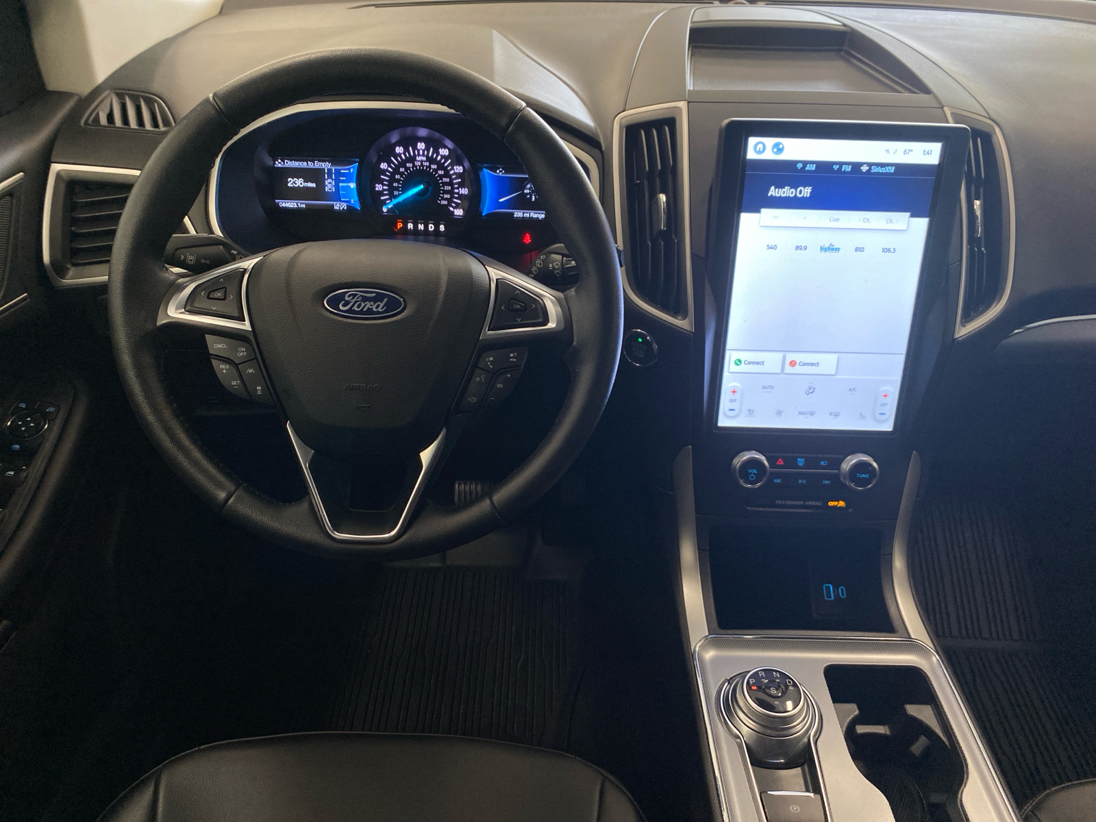 2021 Ford Edge  12