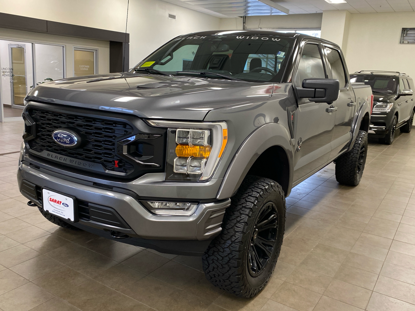 2023 Ford F-150 XLT 4