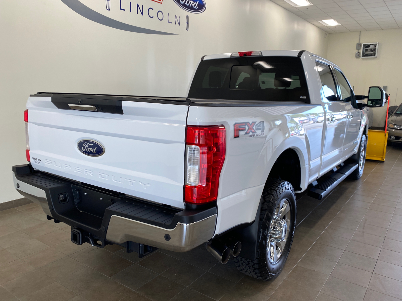 2017 FORD F-350  8