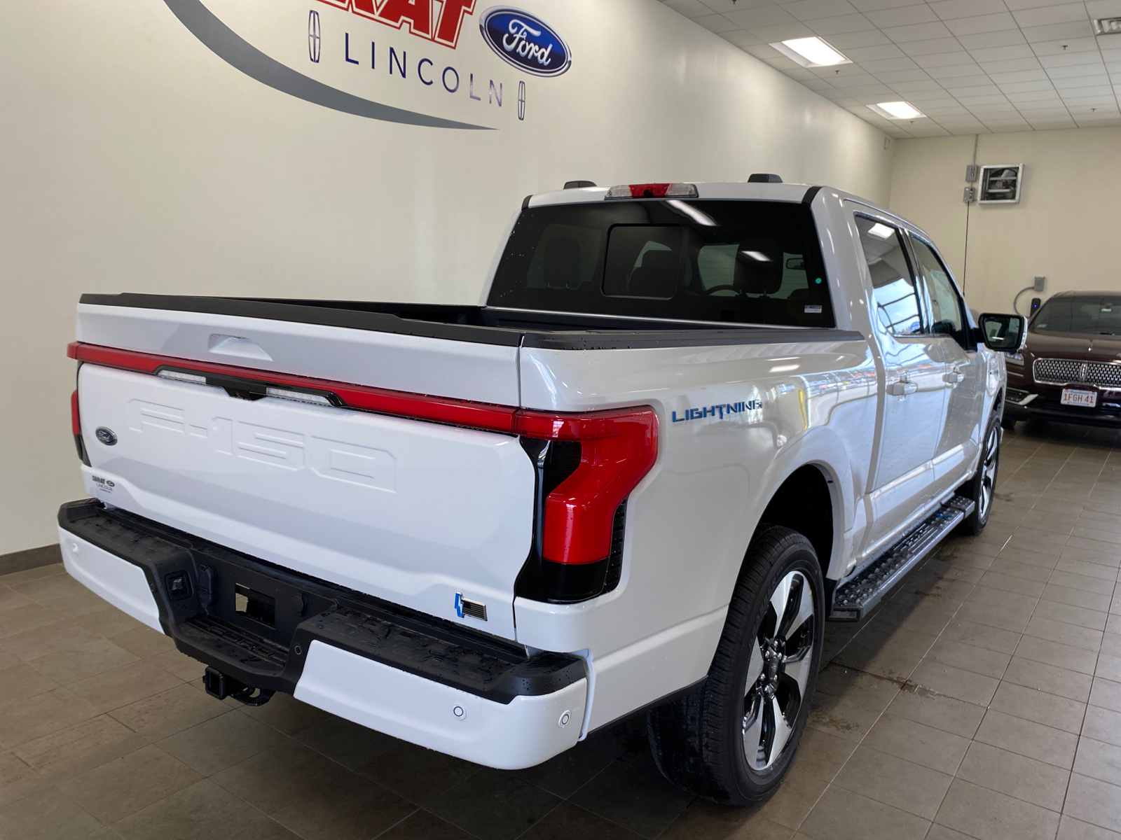 2023 Ford F-150 Lightning F150 4X4 PLATINUM - 145 14