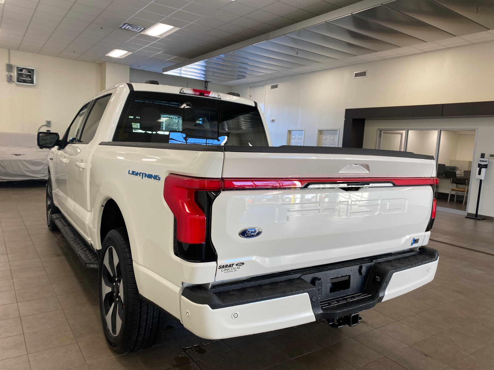 2023 Ford F-150 Lightning F150 4X4 PLATINUM - 145 9