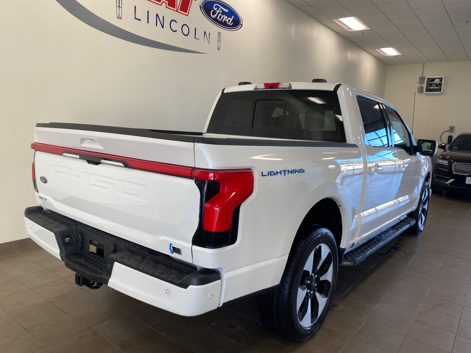 2023 Ford F-150 Lightning F150 4X4 PLATINUM - 145 14