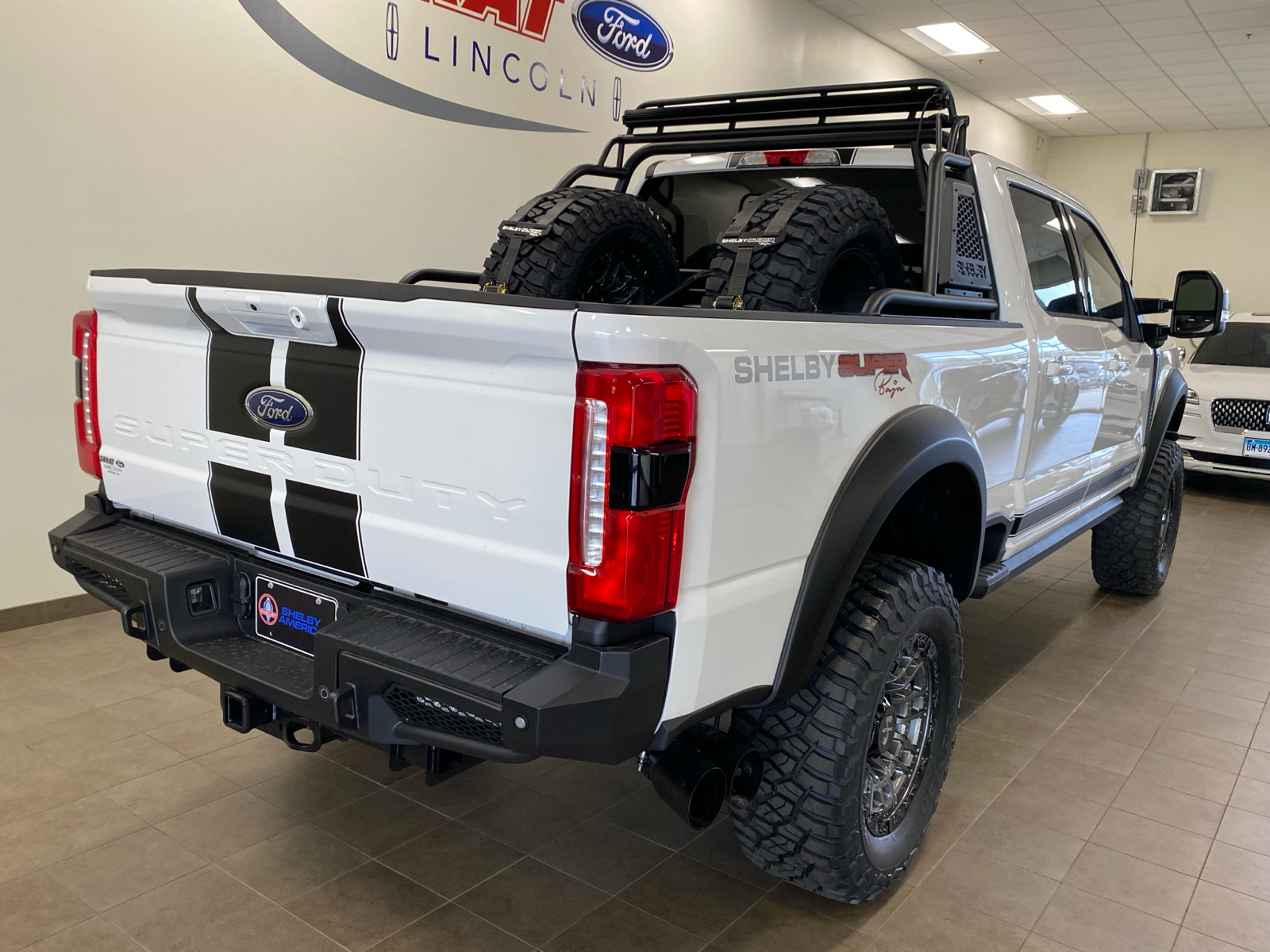 2023 Ford Super Duty F-250 SRW 2023 FORD F-250 LARIAT CREW CAB 4DR 160 WB 4WD HD 8