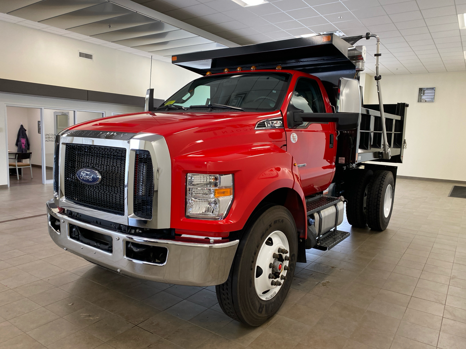 2023 Ford F-750 Straight Frame  4