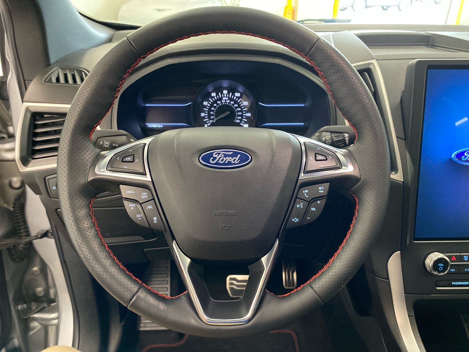 2022 Ford Edge SEL 20