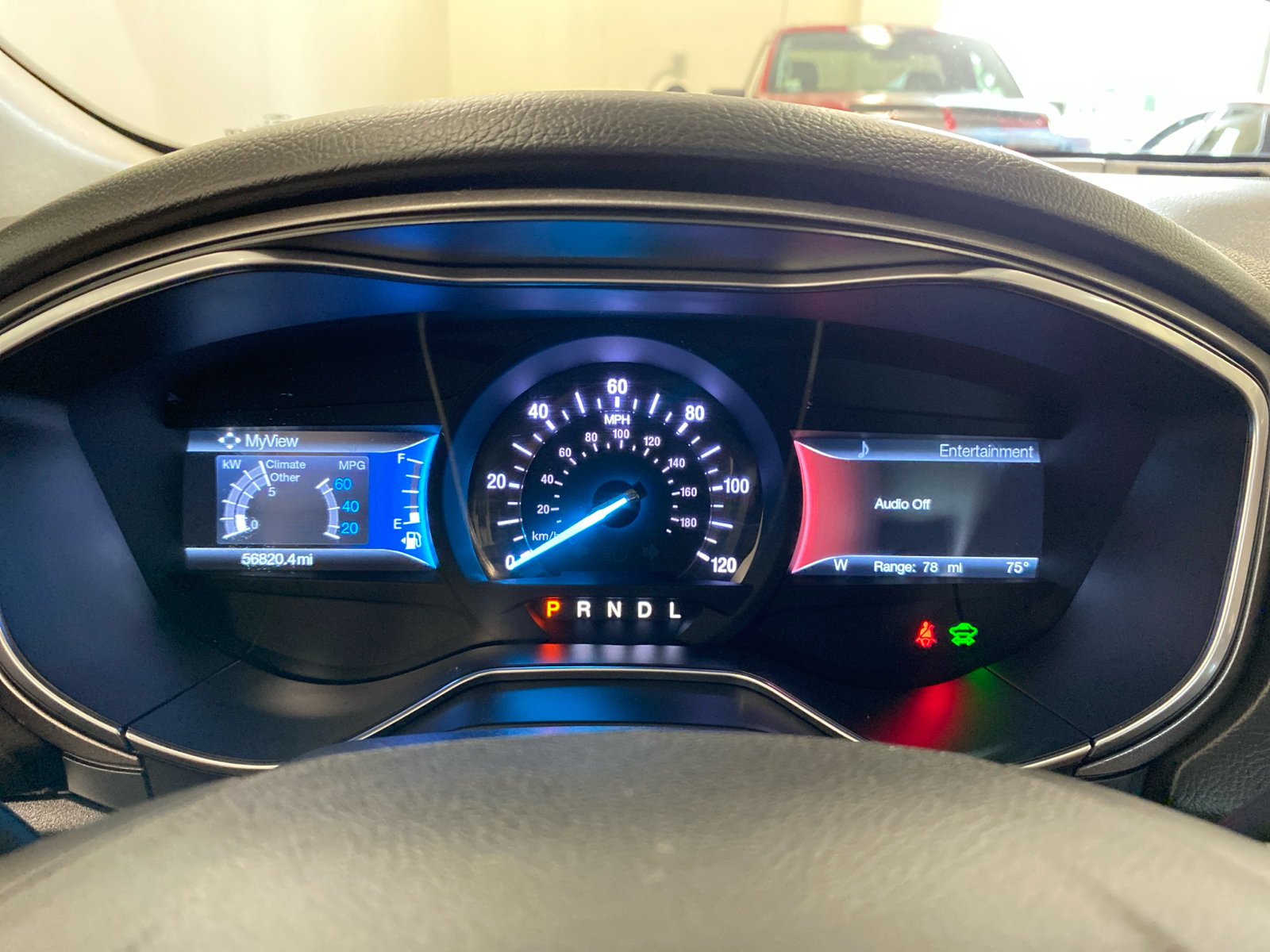 2018 Ford Fusion Energi SE 26