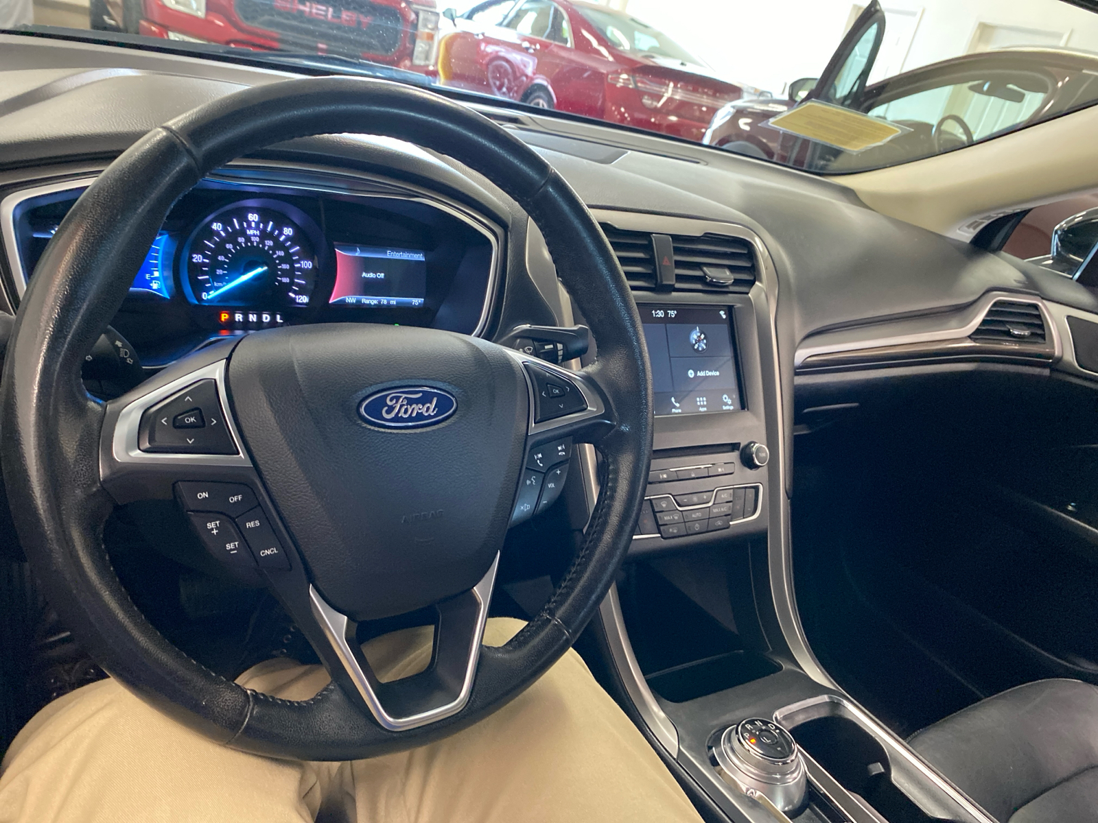 2018 Ford Fusion Energi SE 32