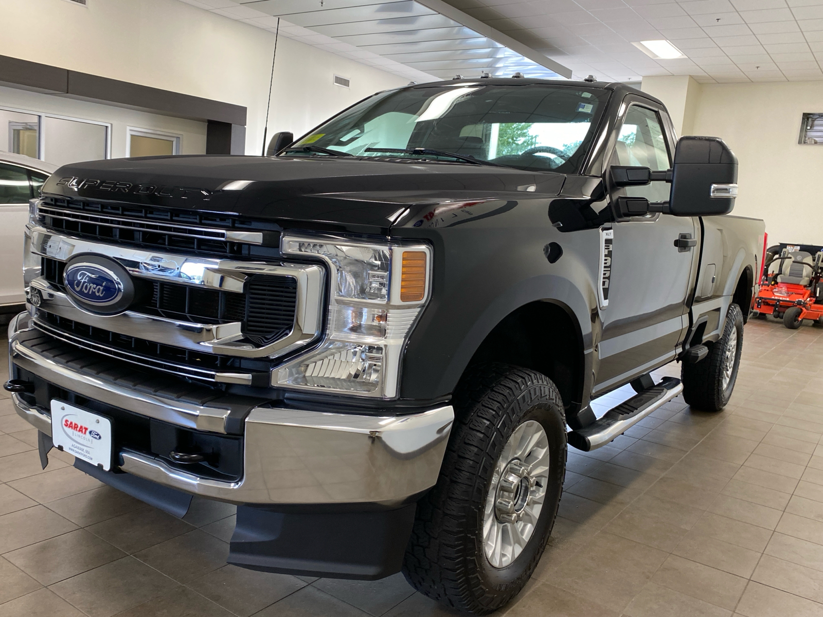 2022 Ford Super Duty F-350 SRW XLT 4