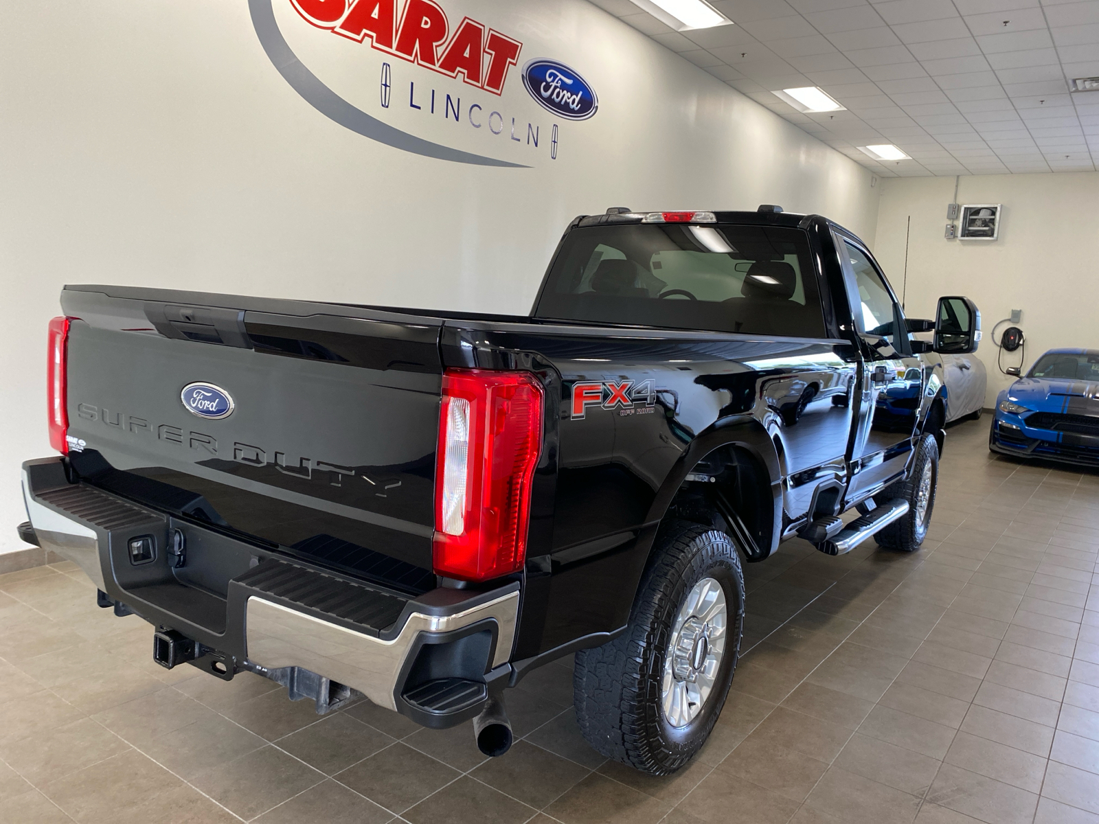 2022 Ford Super Duty F-350 SRW XLT 7