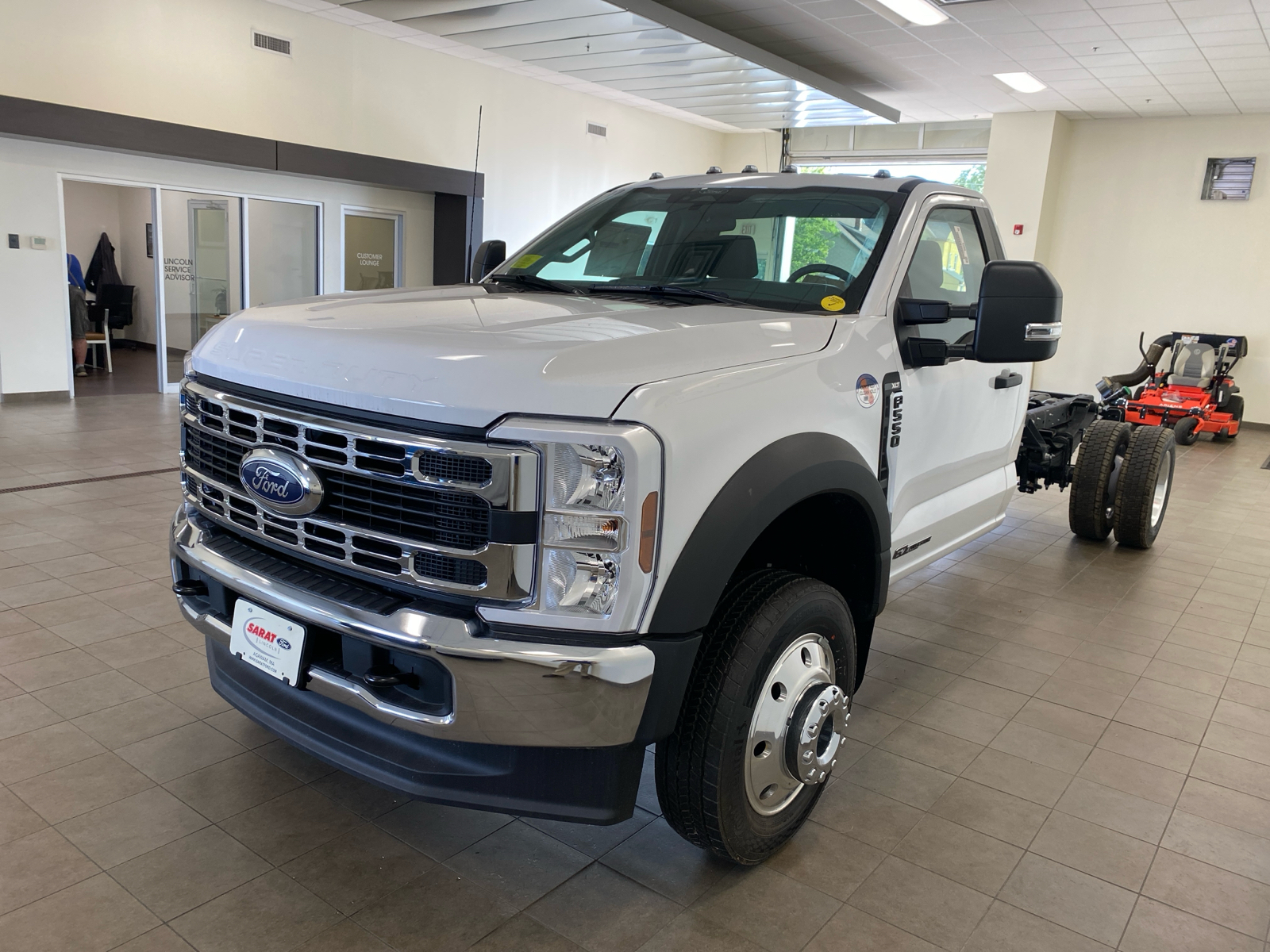 2024 Ford Super Duty F-550 DRW F550 4X4 CHASSIS CAB DRW/193 4