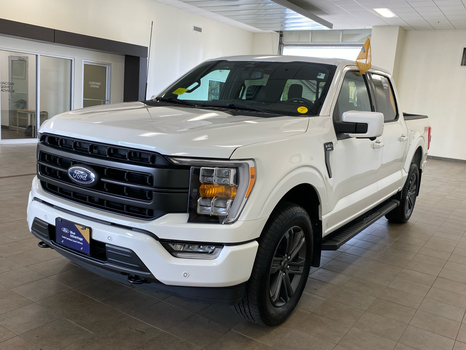 2023 Ford F-150 LARIAT 4