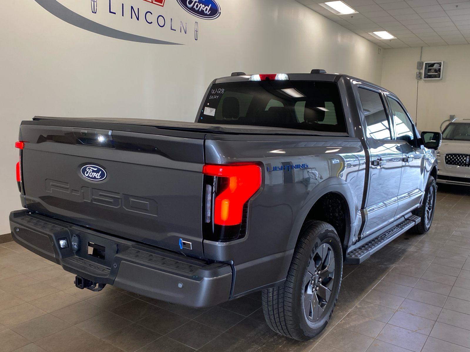 2024 Ford F-150 Lightning F150 4X4 SUPERCREW XLT - 145 8