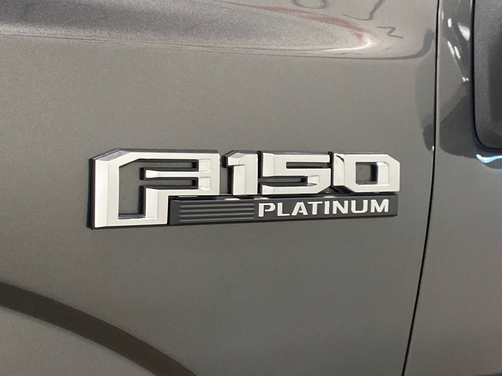 2015 Ford F-150 Platinum 10