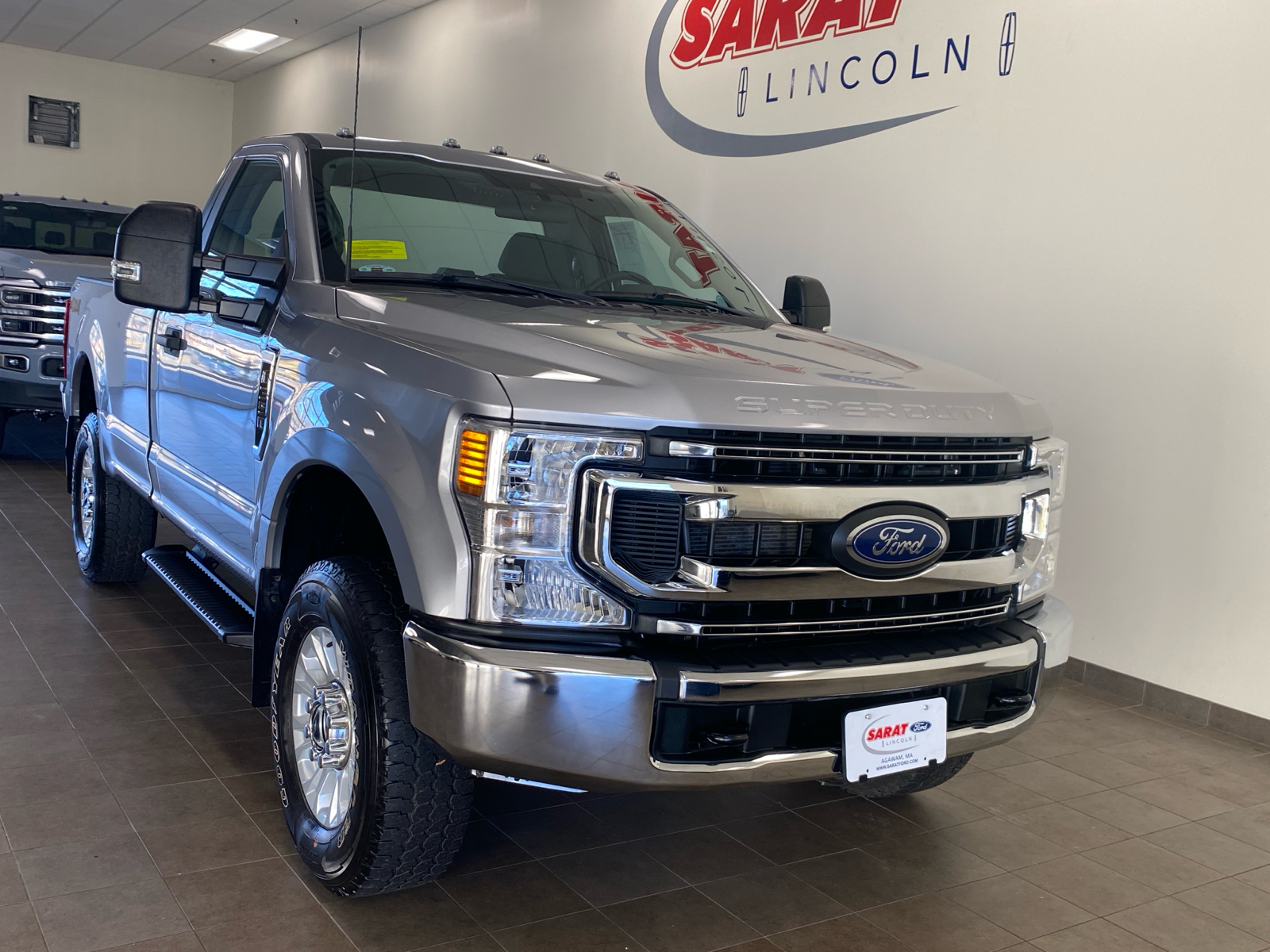 2022 Ford Super Duty F-350 SRW XL 2